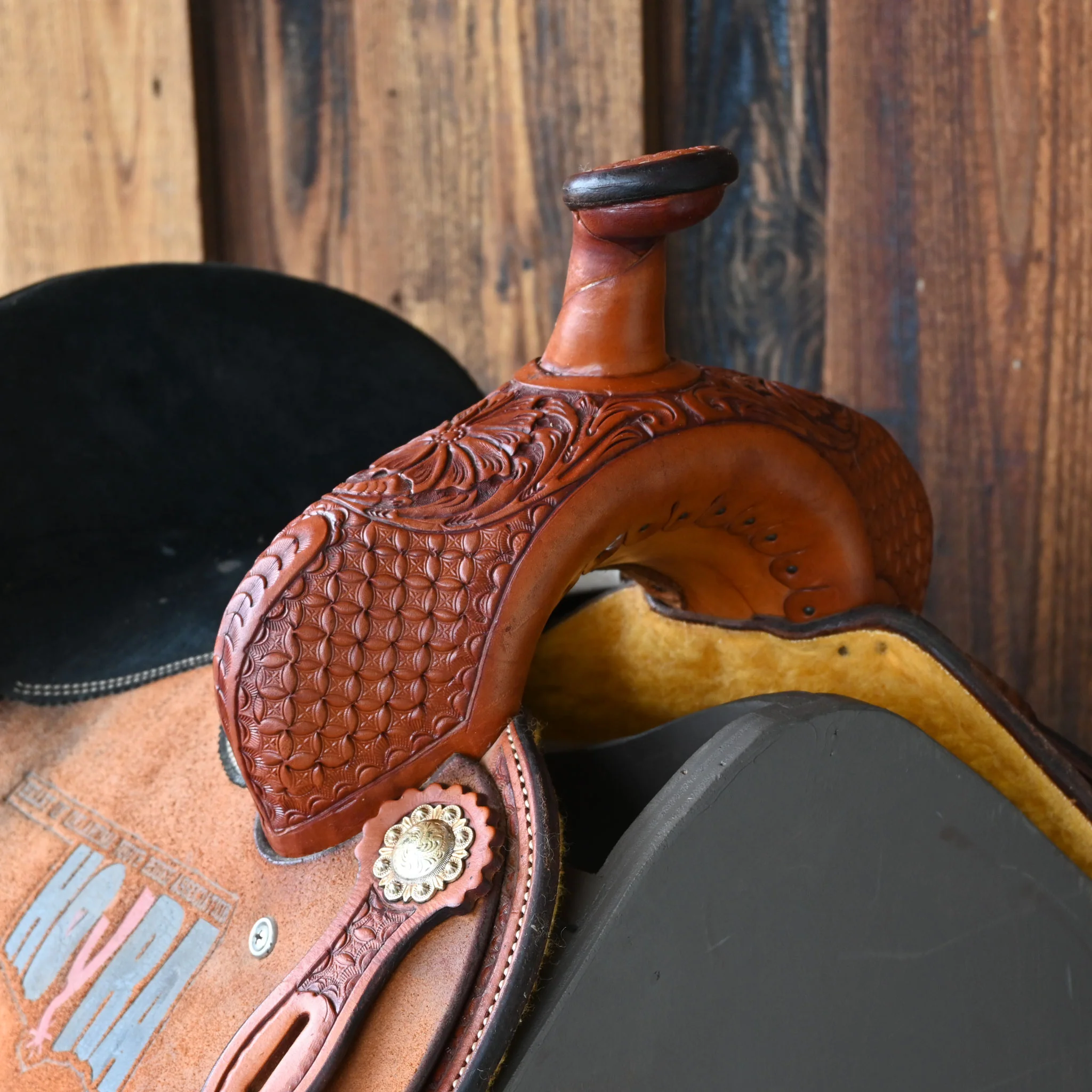 12" USED OXBOW BARREL SADDLE - Image 2