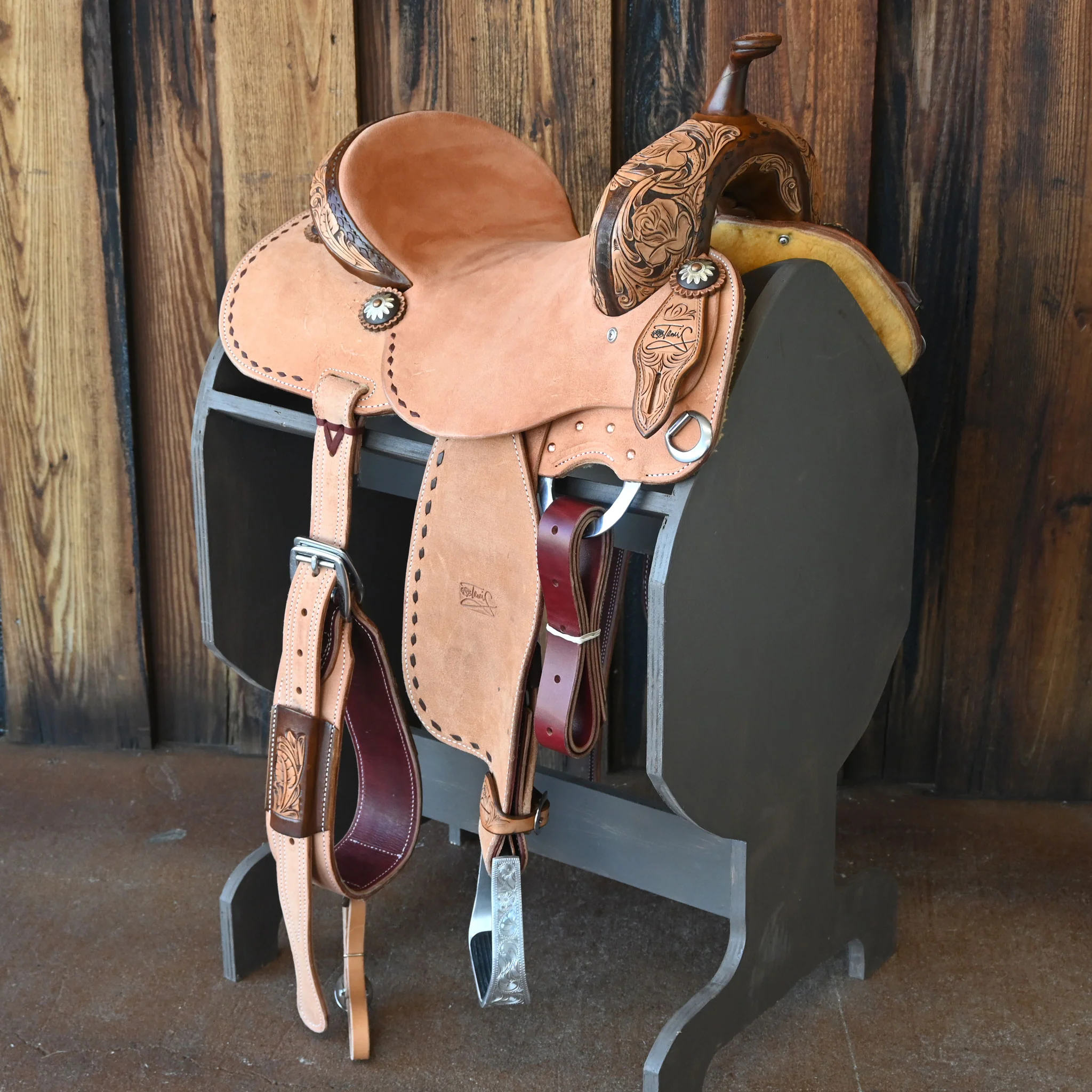 13.5" JEFF SMITH TAMI SEMAS BARREL SADDLE