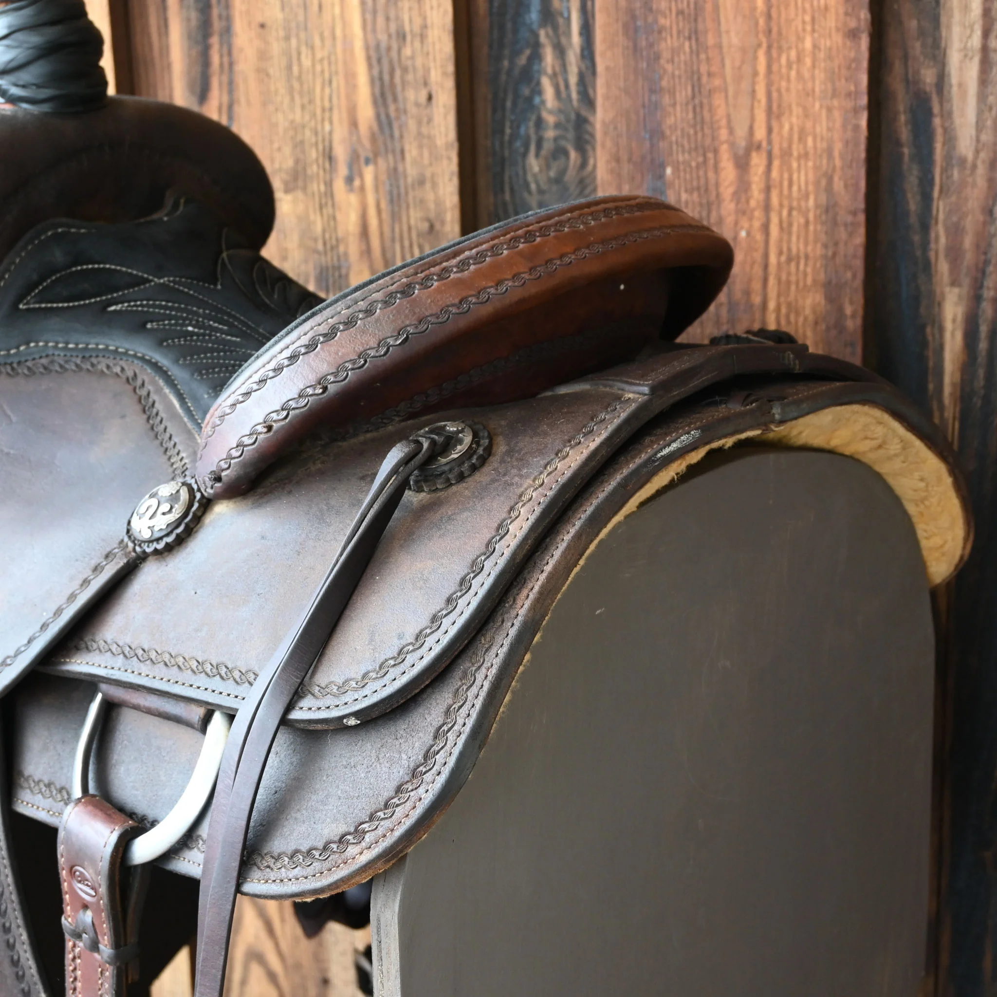 13.5" USED COATS TEAM ROPING SADDLE - Image 3