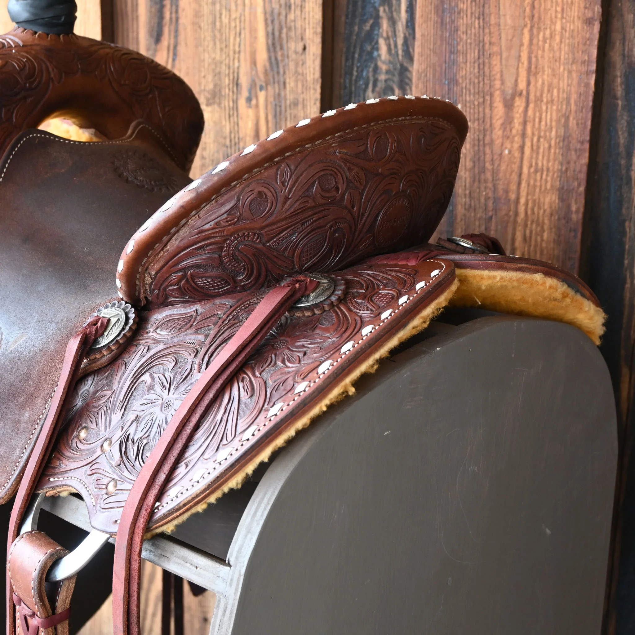 13.5" USED JEFF SMITH COWBOY SADDLE - Image 3