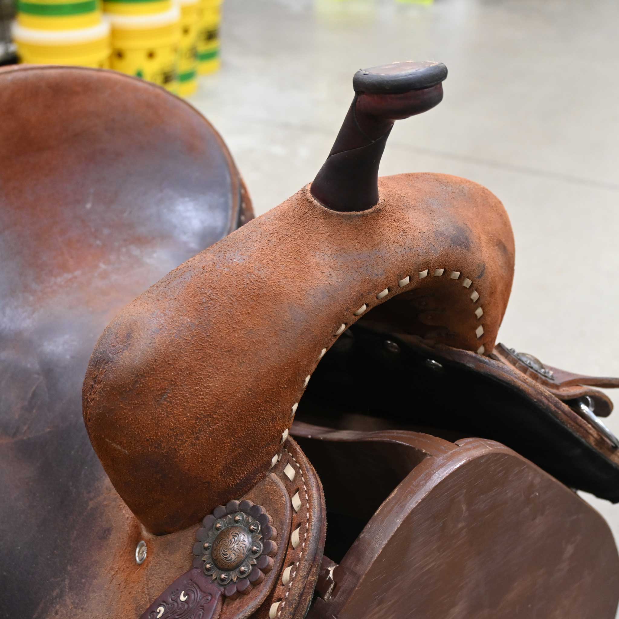 13" USED DOUBLE J THE LEGEND BARREL SADDLE - Image 2