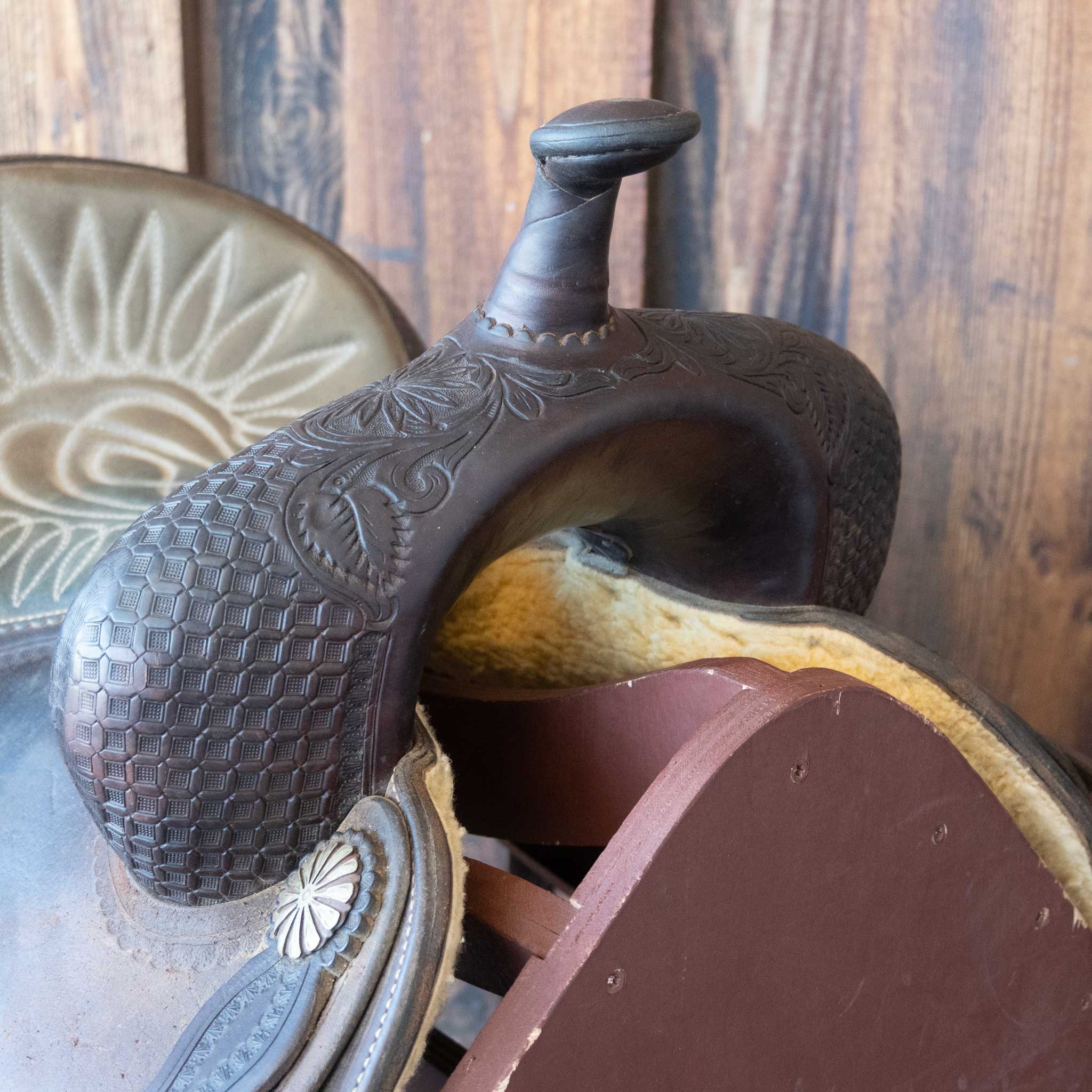 13" USED MARTIN FEARLESS BARREL SADDLE - Image 2