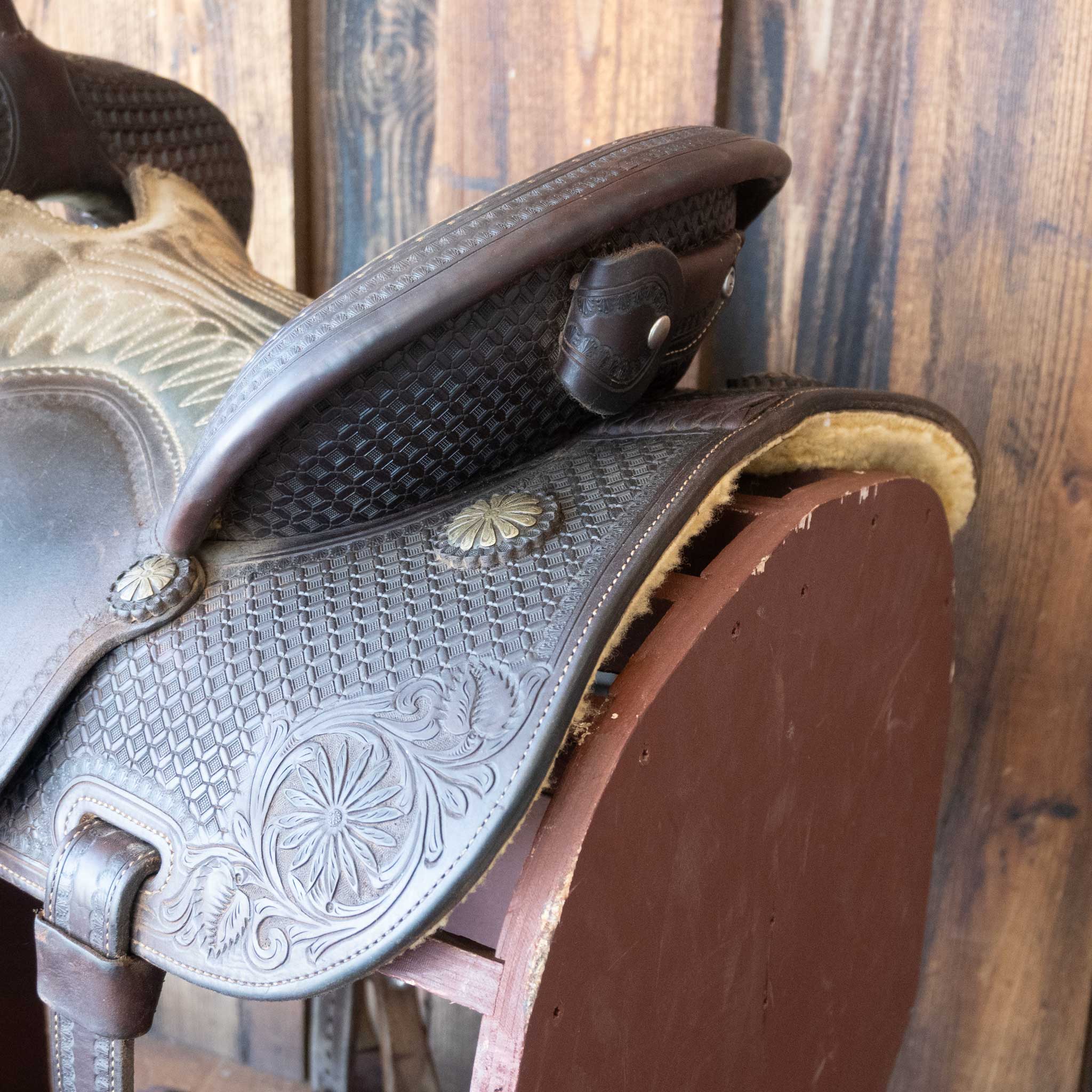 13" USED MARTIN FEARLESS BARREL SADDLE - Image 3