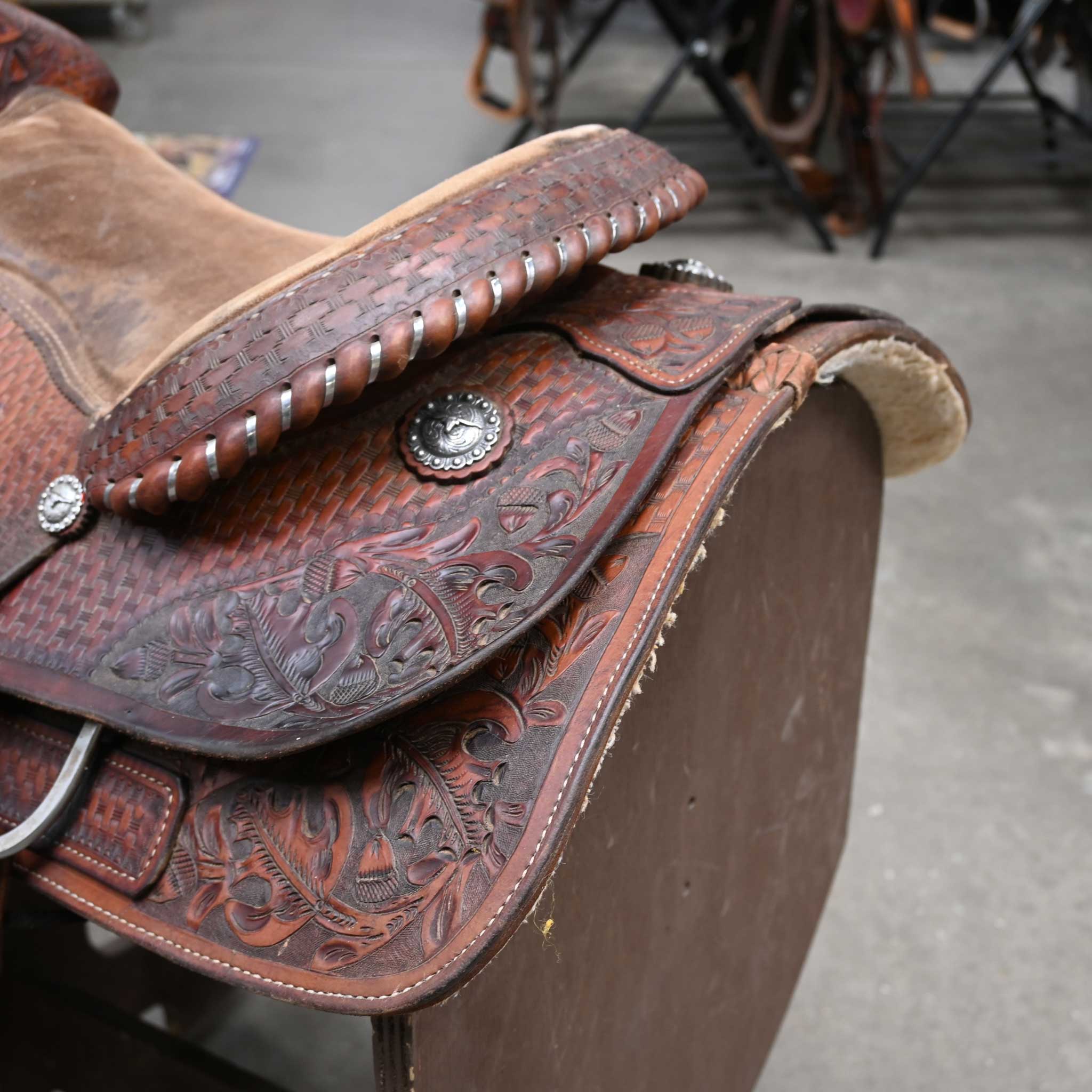 14.5" USED CALF ROPING SADDLE - Image 3