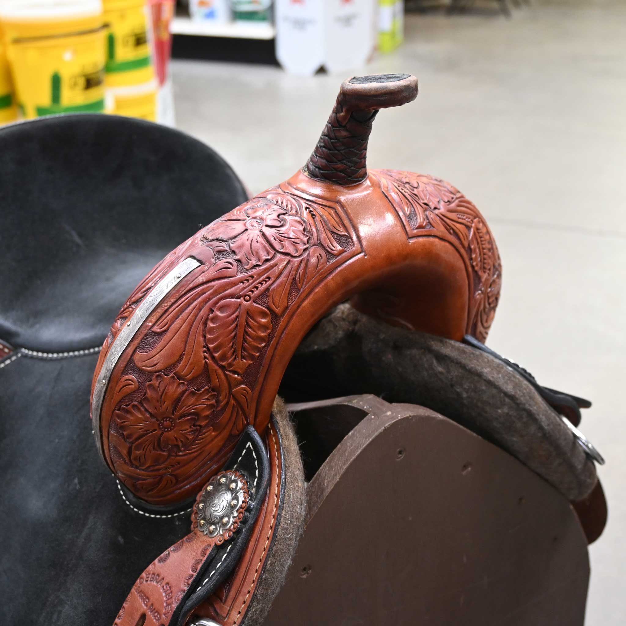 14.5" USED PANTHER CANYON DEBRA SIBLEY BARREL SADDLE - Image 2