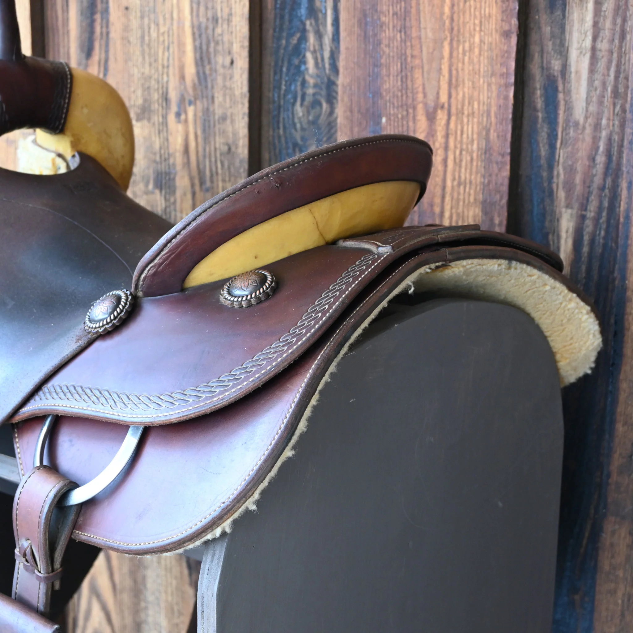 14.5" USED ROO HIDE BARREL SADDLE - Image 3