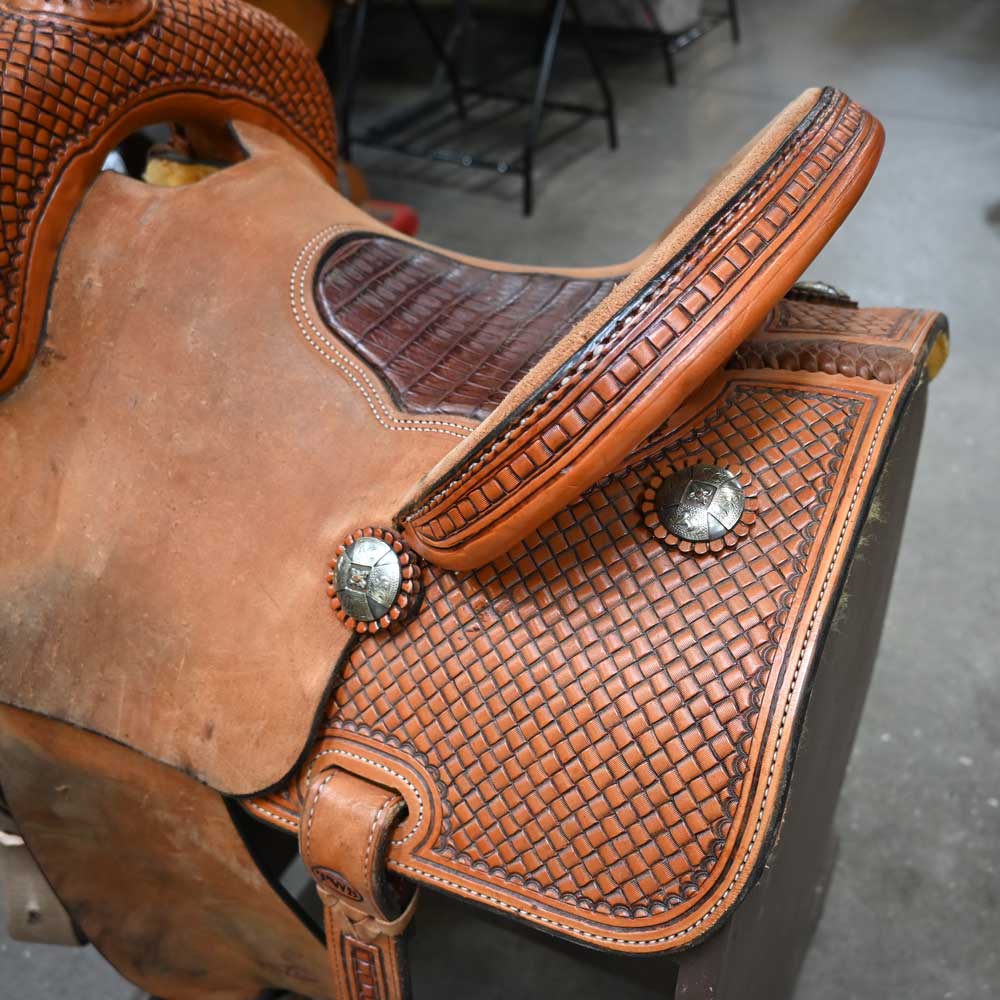 14.5" USED TRENT WARD PLATINUM SERIES BARREL SADDLE - Image 3