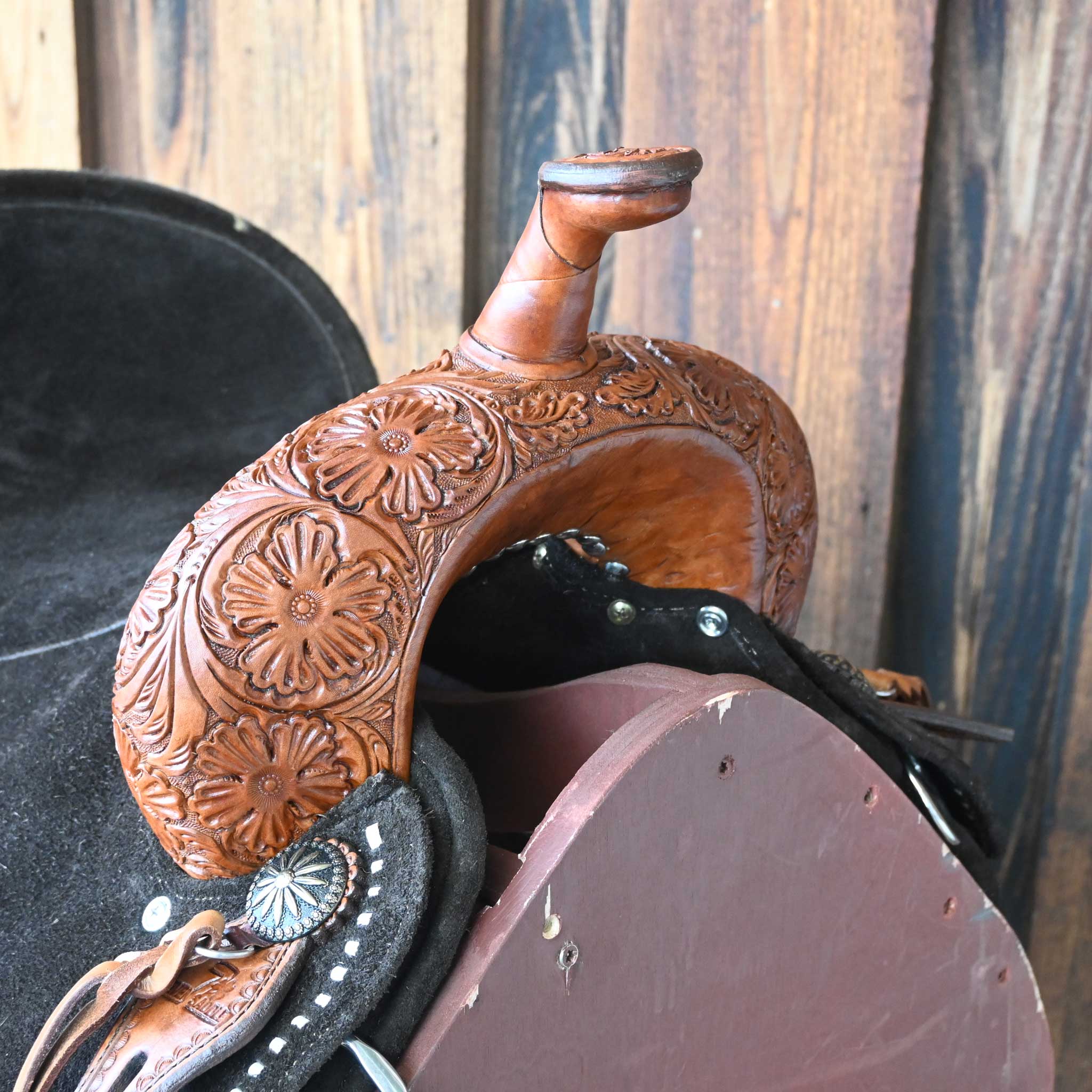 14" SEVEN LIGHTWEIGHT (FIBERGLASS TREE) BARREL SADDLE - Image 2