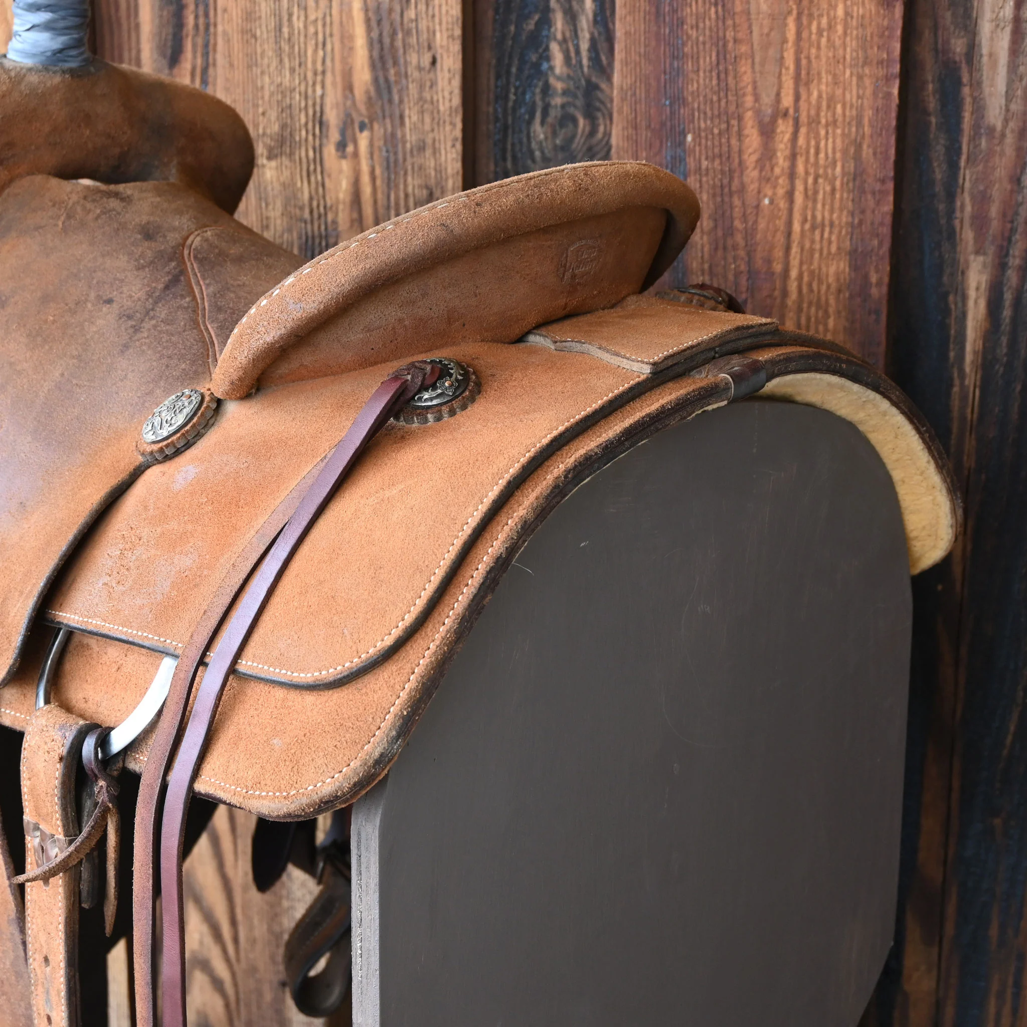 14" USED CACTUS TEAM ROPING SADDLE - Image 3