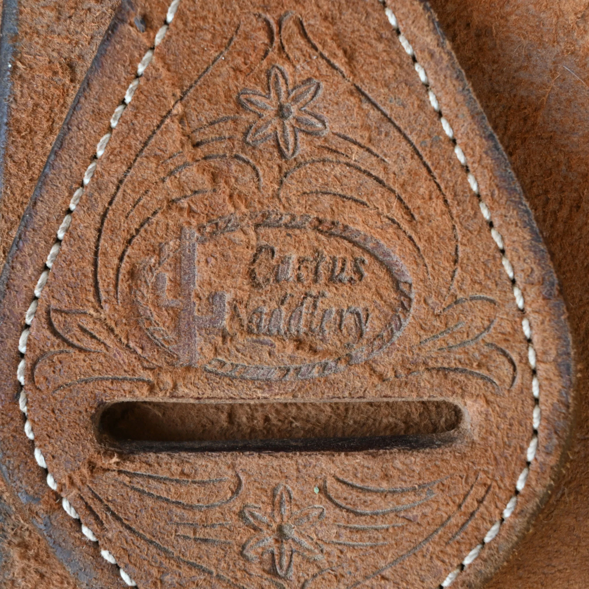 14" USED CACTUS TEAM ROPING SADDLE - Image 4