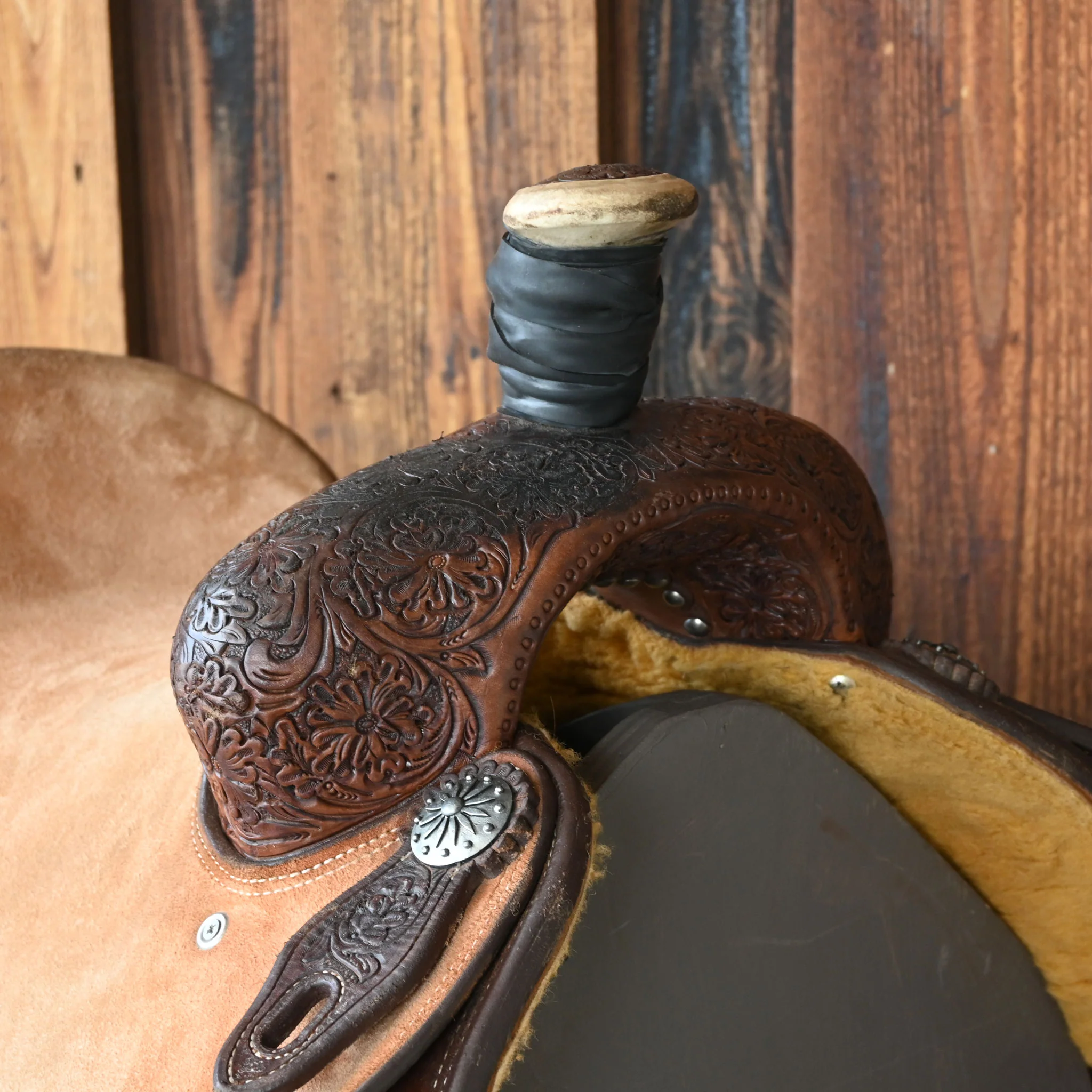 14" USED DHS TEAM ROPING SADDLE - Image 2