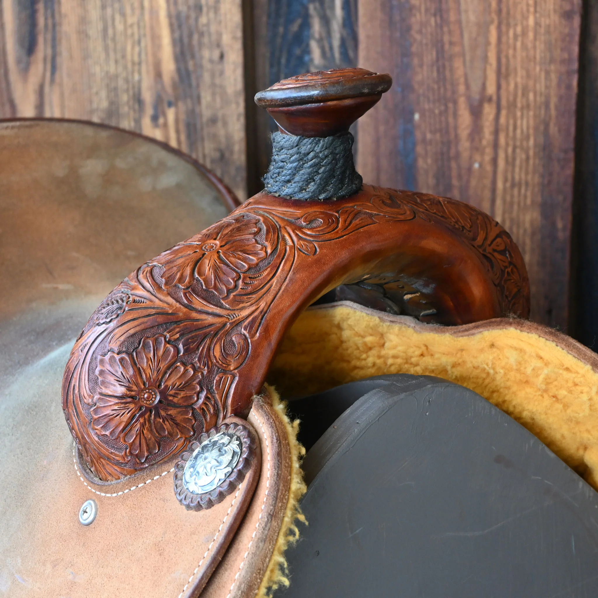 14" USED MARTIN CALF ROPING SADDLE - Image 2
