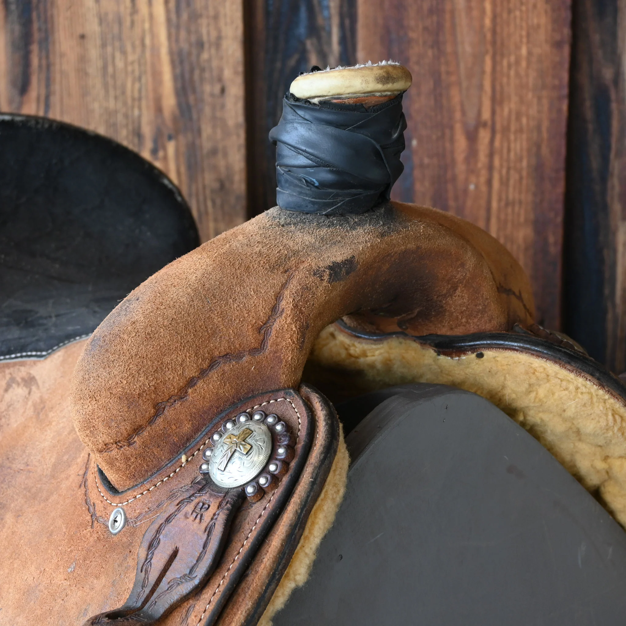 15.5" USED ALLEN RANCH TEAM TEAM ROPING SADDLE - Image 2