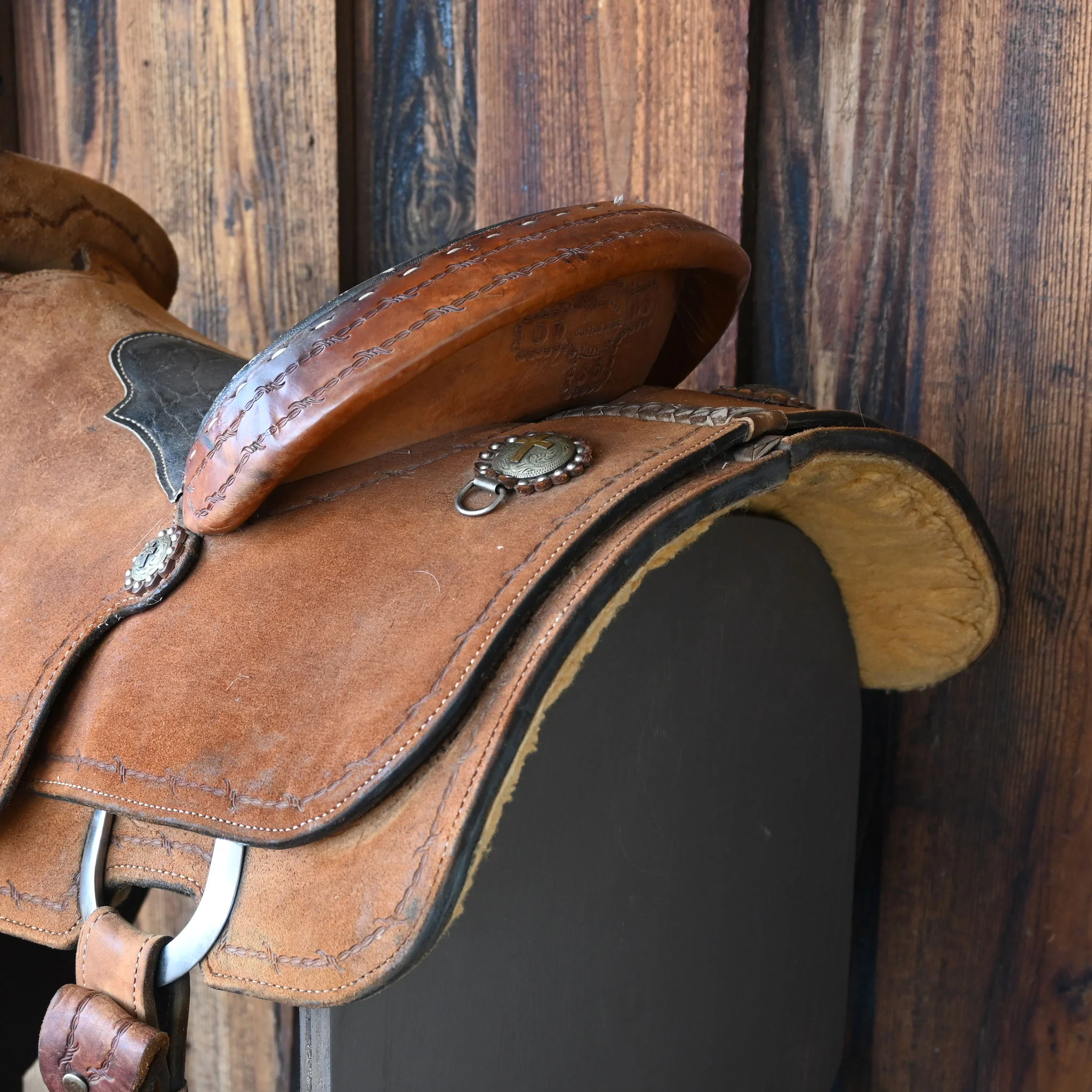 15.5" USED ALLEN RANCH TEAM TEAM ROPING SADDLE - Image 3