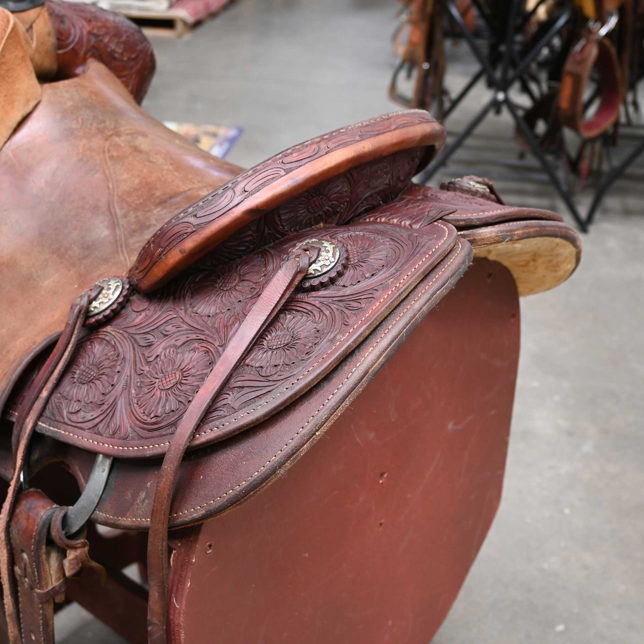 15.5" USED CACTUS RANCH SADDLE - Image 3