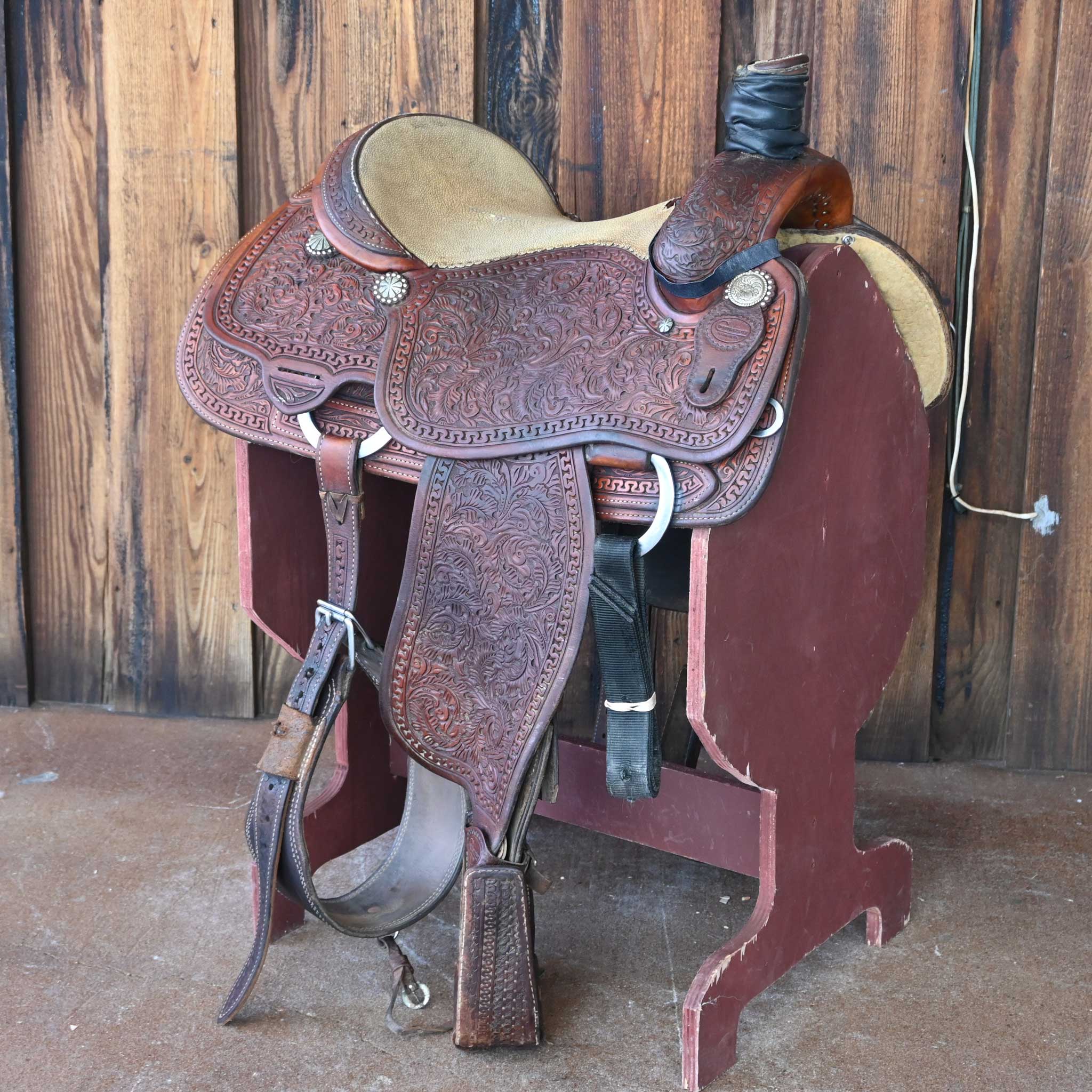 15.5" USED COWBOY COLLECTION TEAM ROPING SADDLE