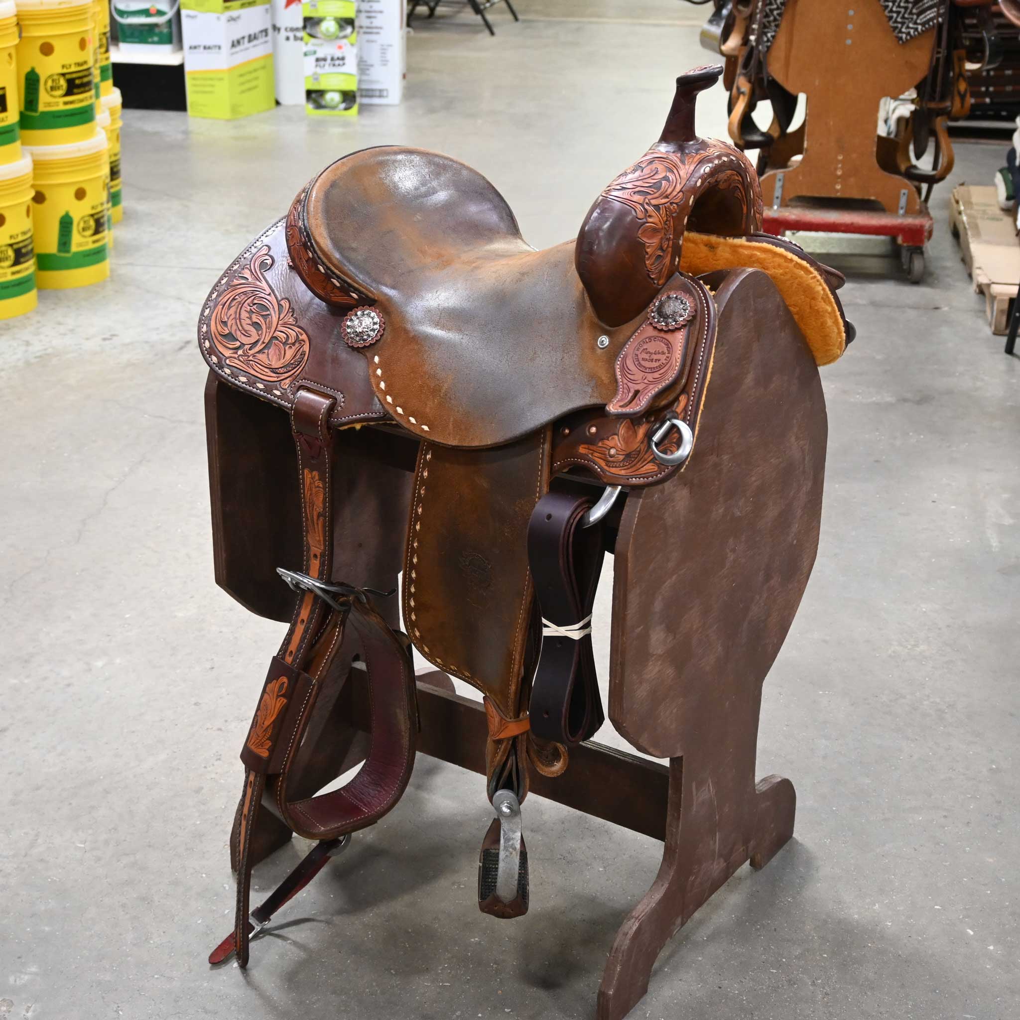 15" USED JEFF SMITH MARY WALKER BARREL SADDLE