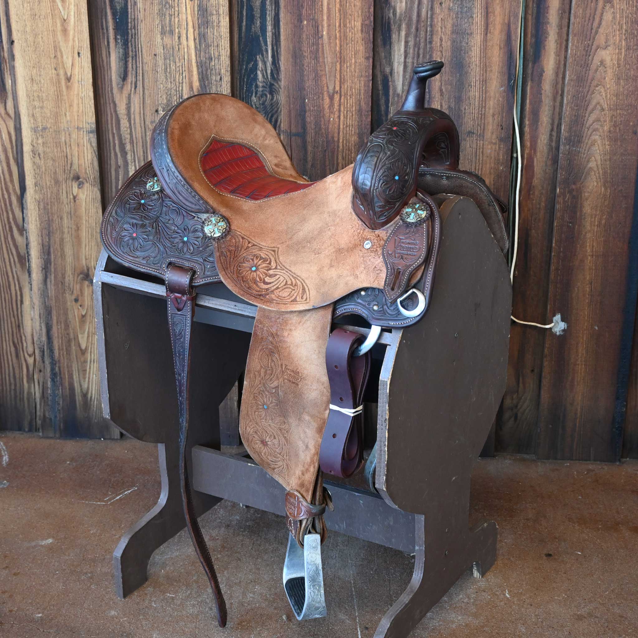 15" USED JEFF SMITH XTREME BARREL SADDLE