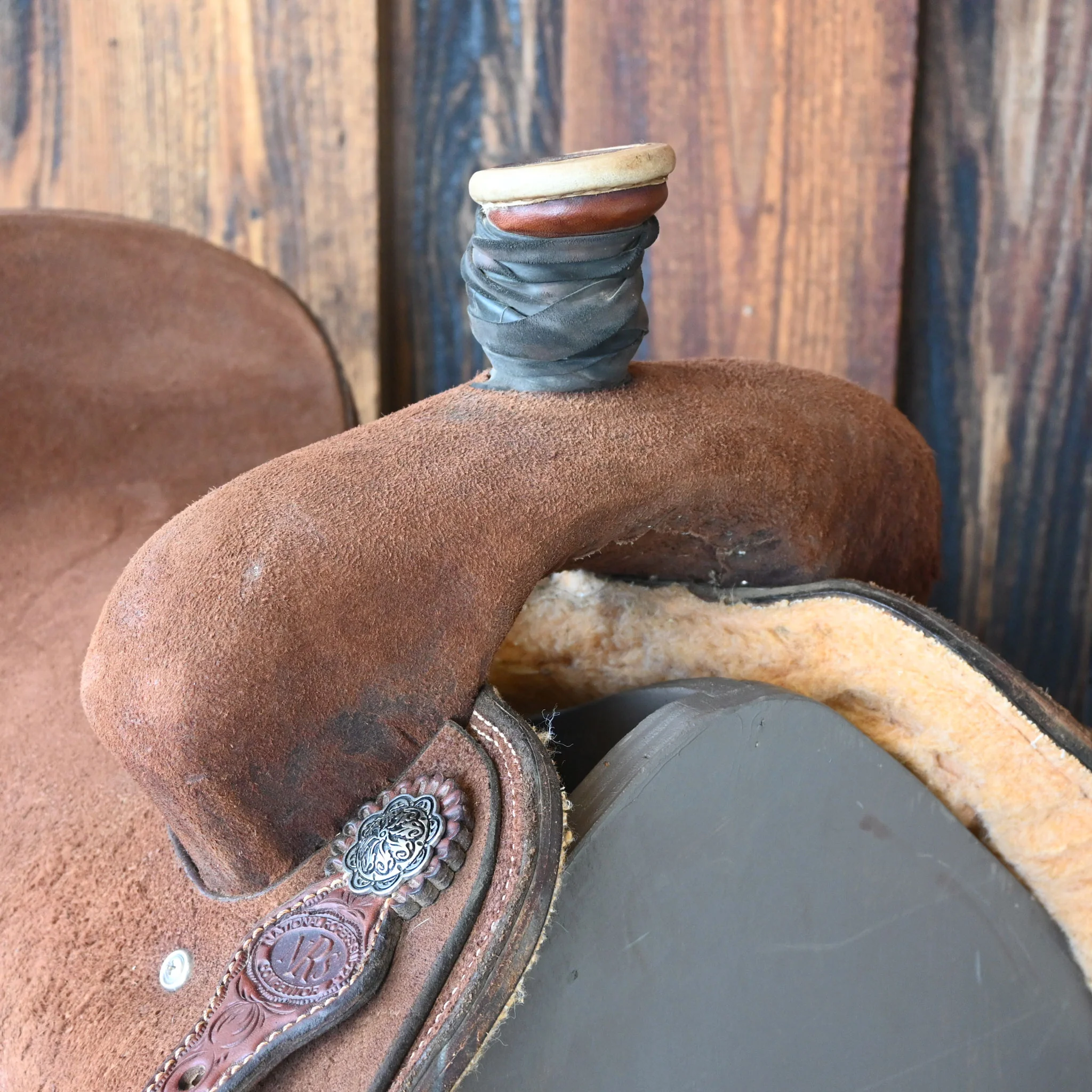 15" USED NRS TEAM ROPING SADDLE - Image 2
