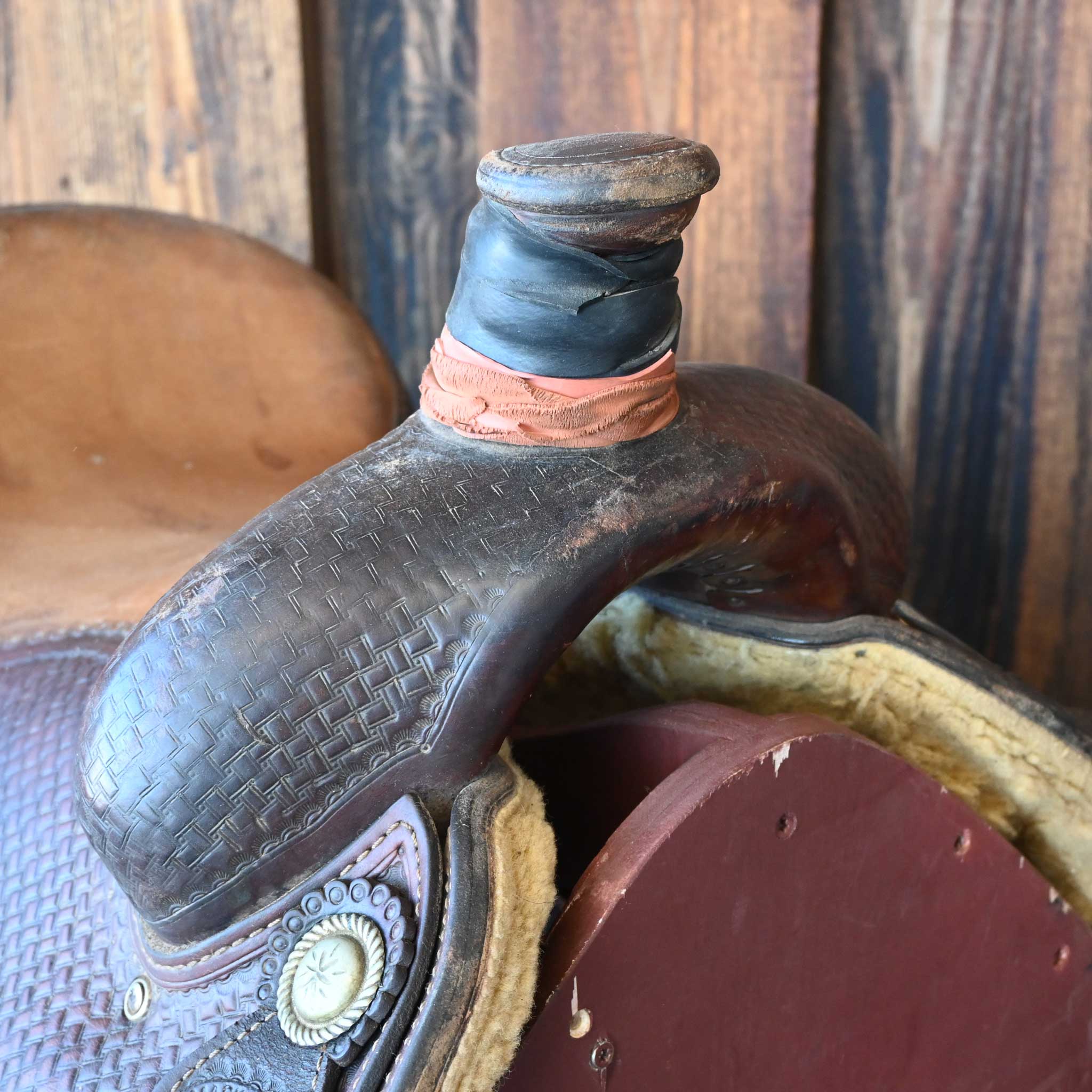 15" USED RYON'S MARK HURLEY TEAM ROPING SADDLE - Image 2