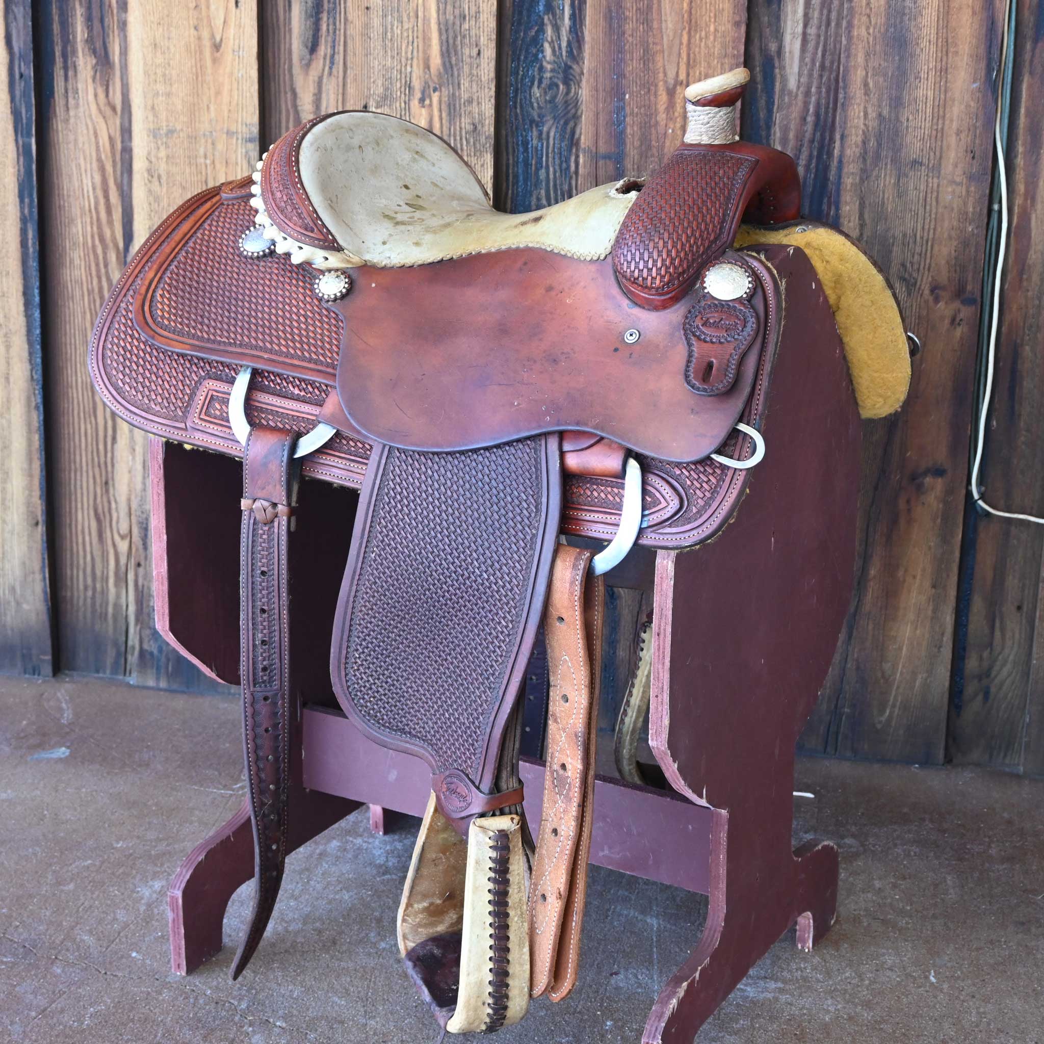 15" USED TESKEY'S CALF ROPING SADDLE
