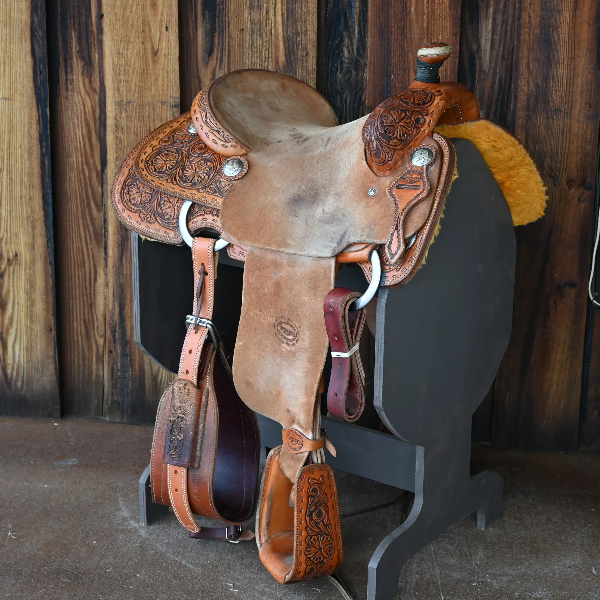 15" USED TESKEY'S CALF ROPING SADDLE