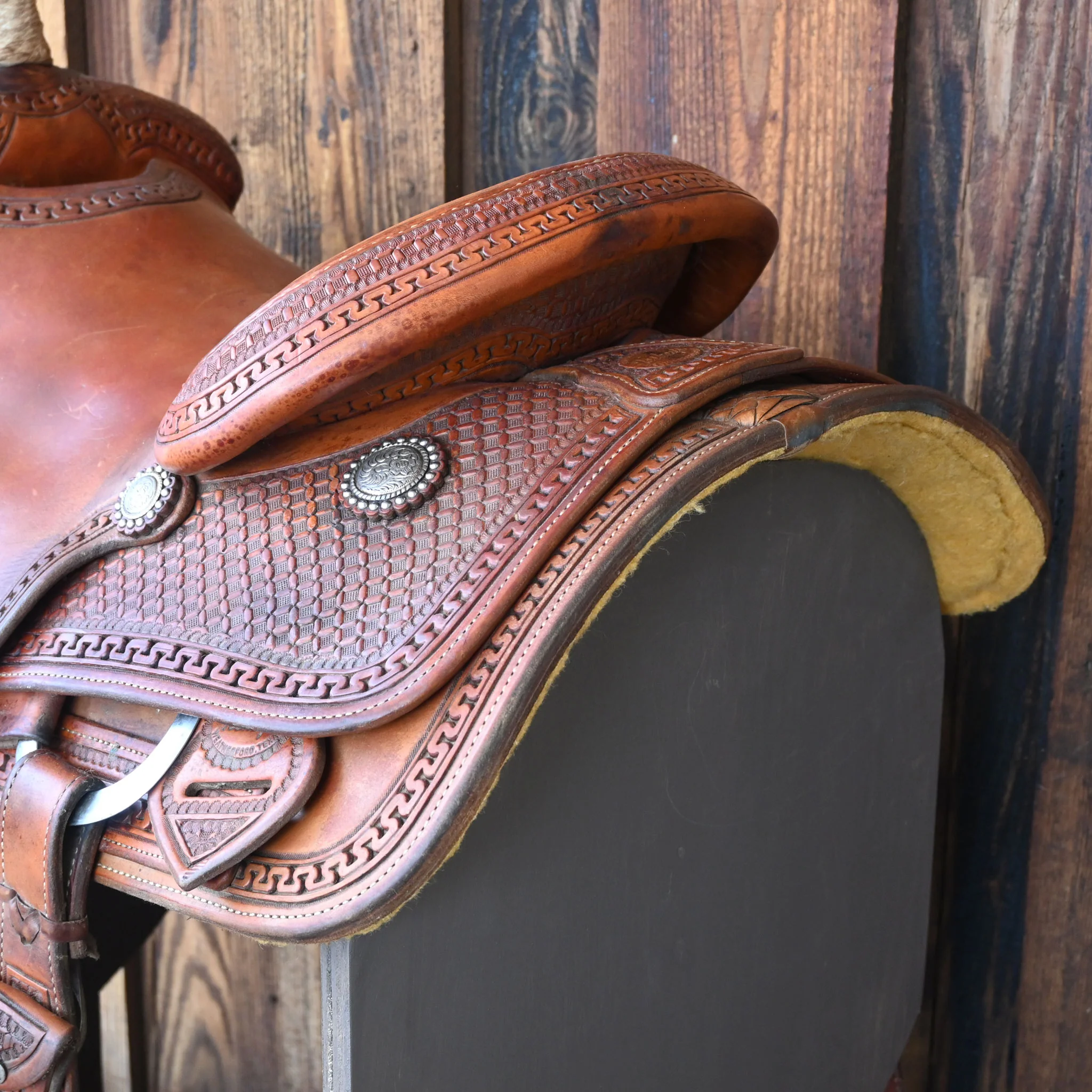 15" USED TESKEY'S TEAM ROPING SADDLE - Image 3