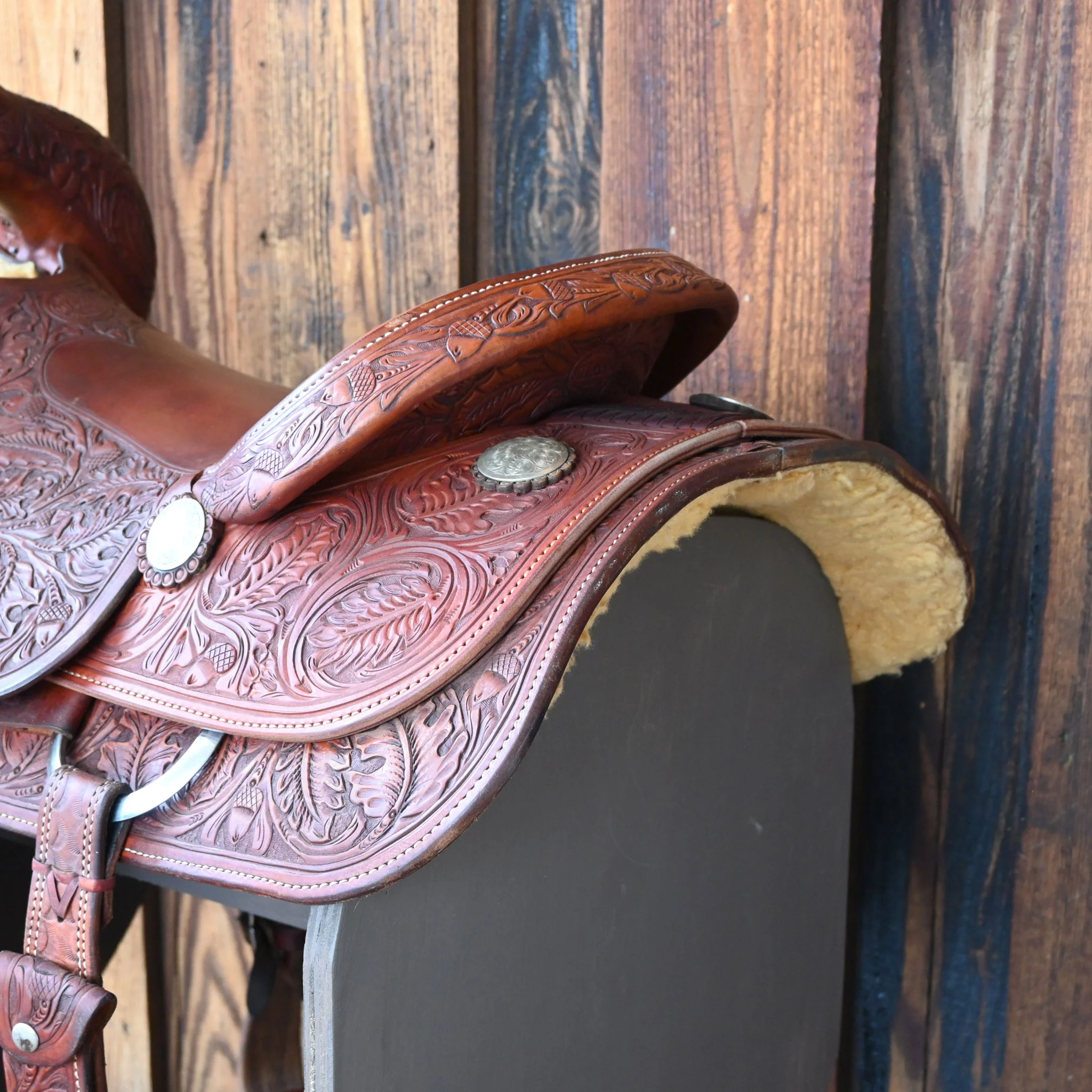16.5" USED M.L. LEDDY CUTTING SADDLE - Image 3