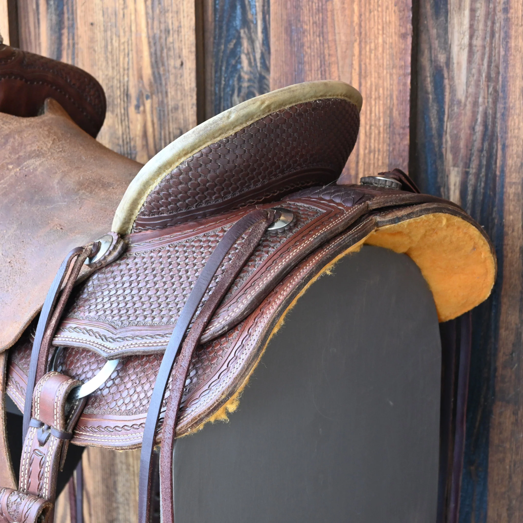 16.5" USED TESKEY'S RANCH ASSOCIATION SADDLE - Image 3