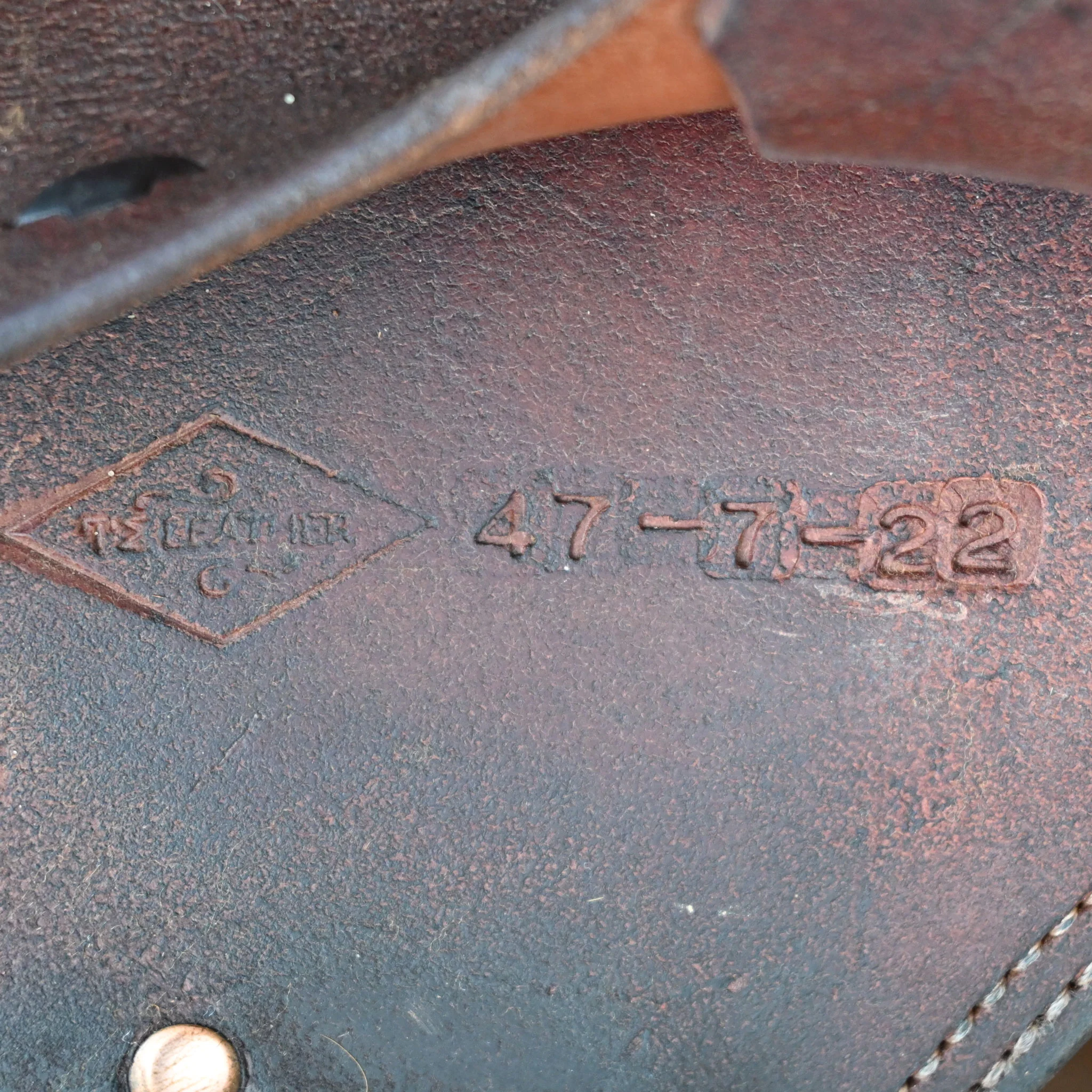 16.5" USED TM LEATHER RANCH SADDLE - Image 4
