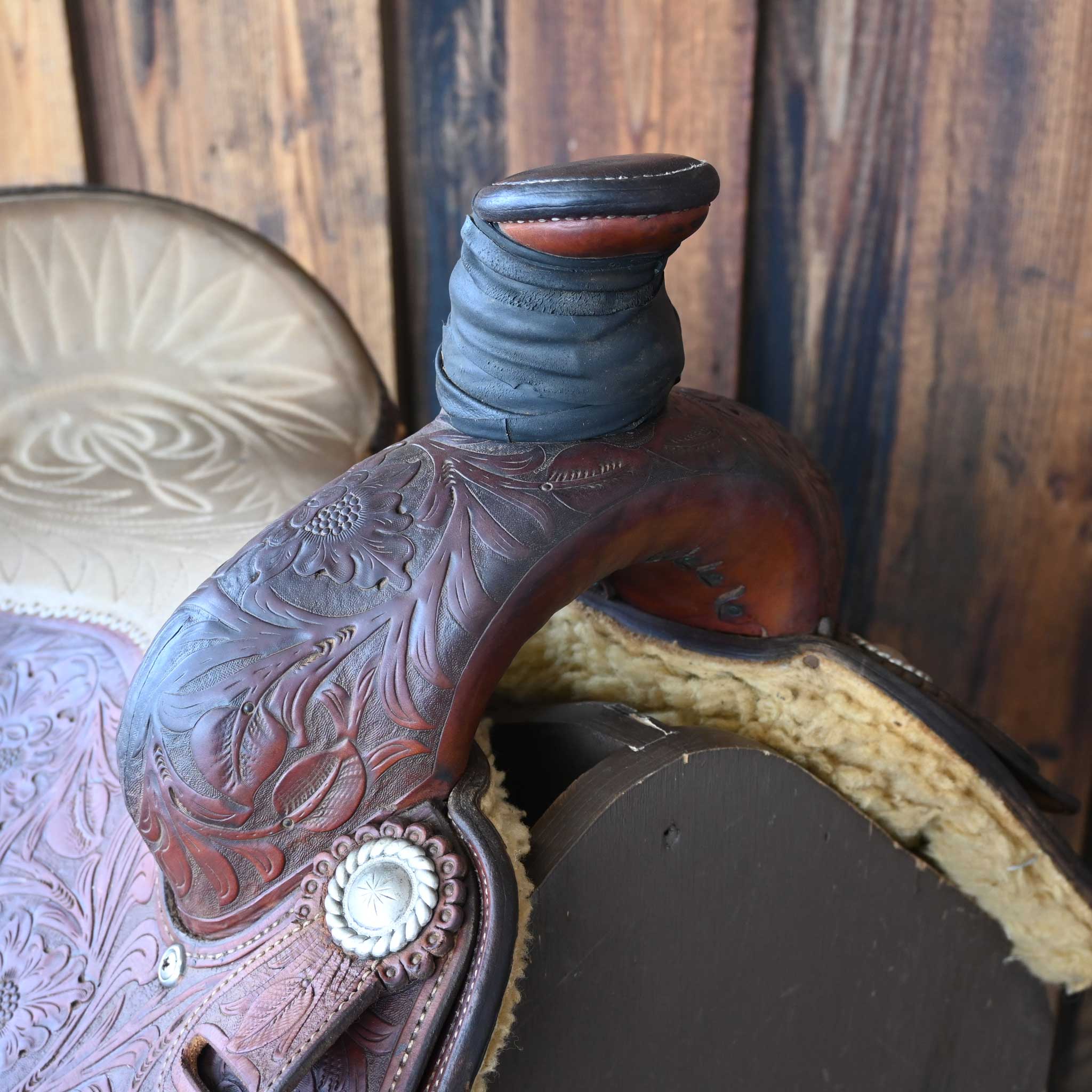 16" USED RONALD MCINTIRE TEAM ROPING SADDLE - Image 2