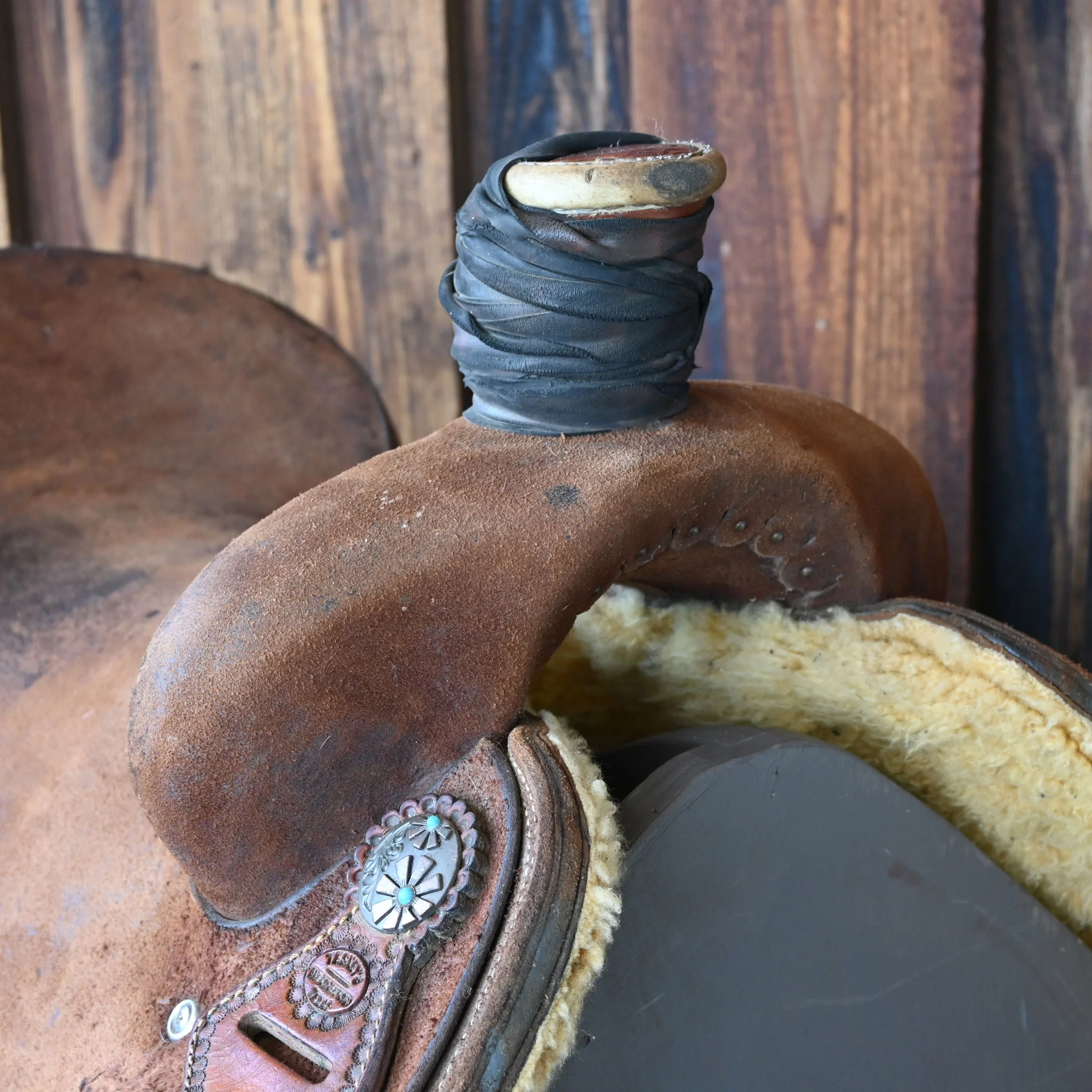 16" USED TESKEY'S TEAM ROPING SADDLE - Image 2