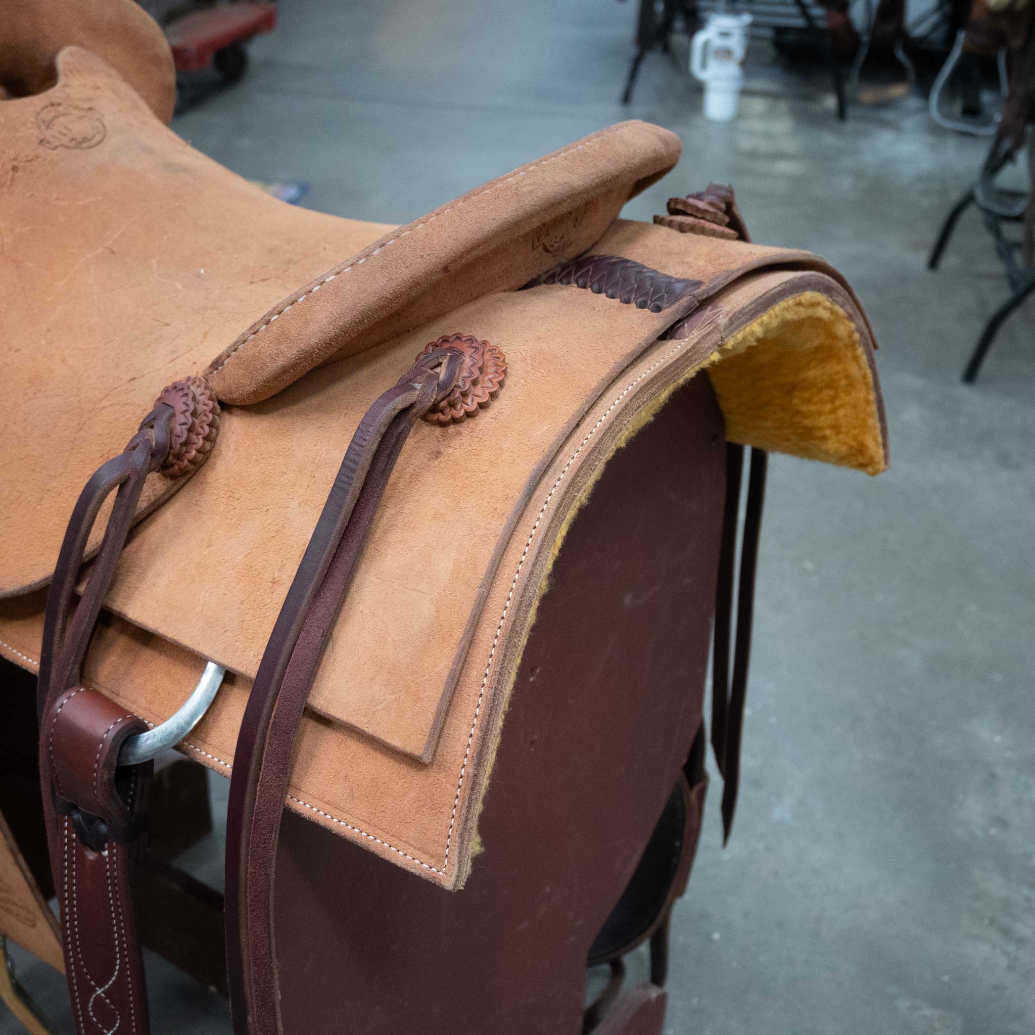 17" USED AUSTIN VALIMONT CUTTING SADDLE - Image 3