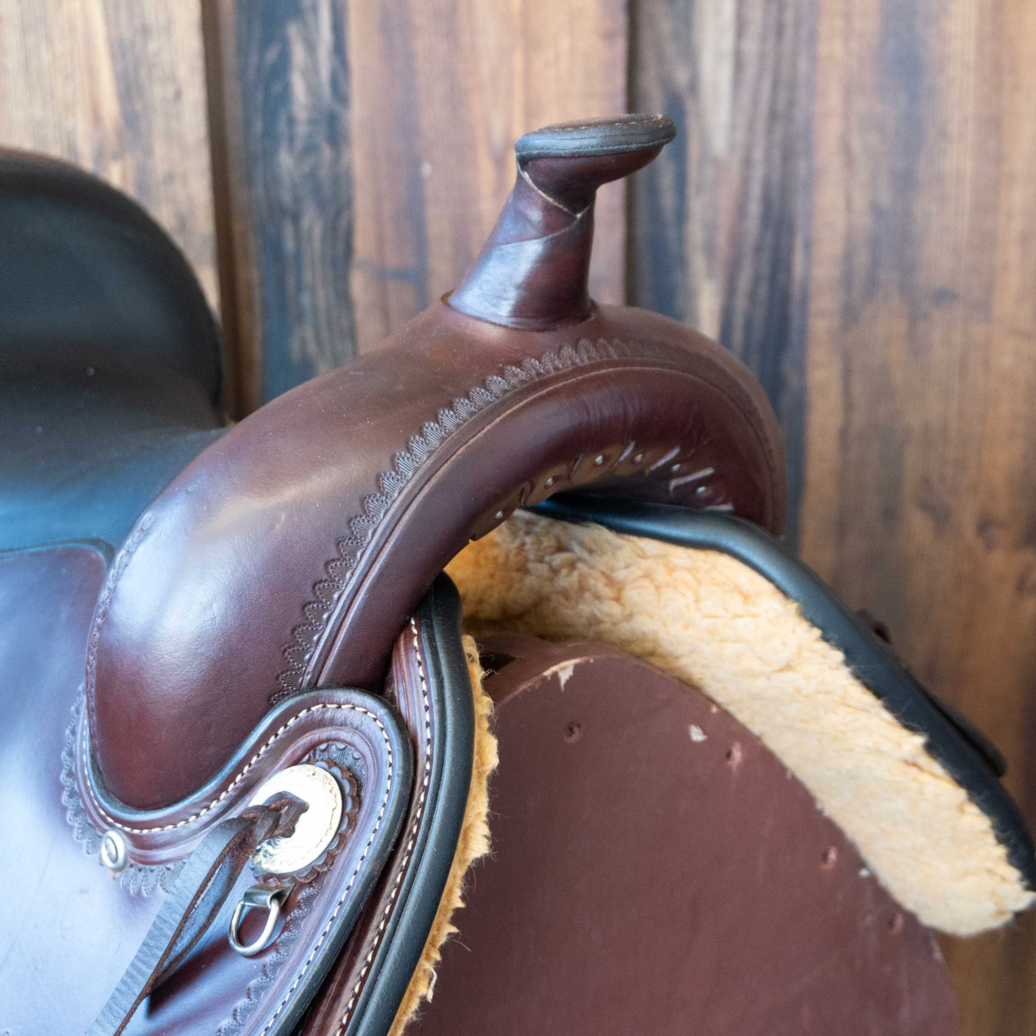 17" USED CIRCLE Y TRAIL SADDLE - Image 2