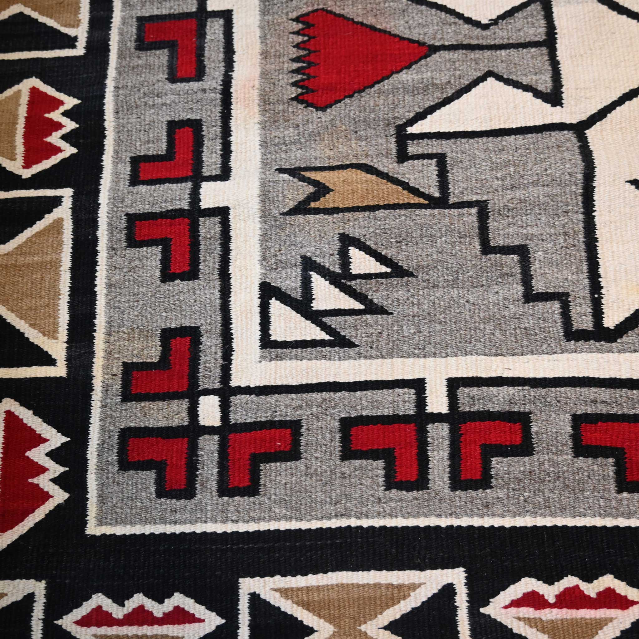 Stunning 1920's Large Navajo Rug - Image 3