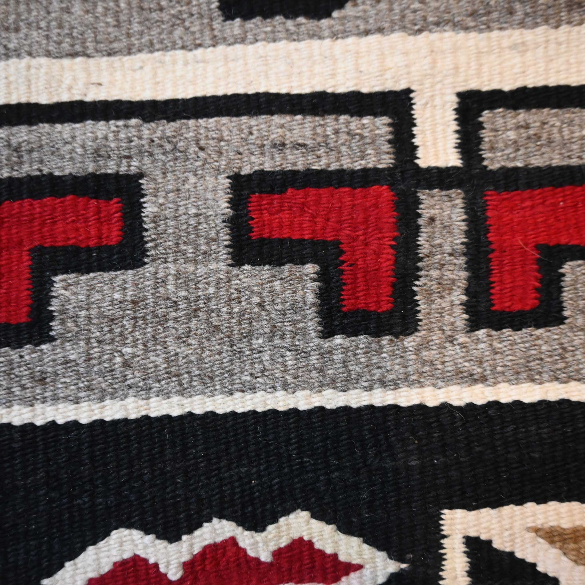 Stunning 1920's Large Navajo Rug - Image 4