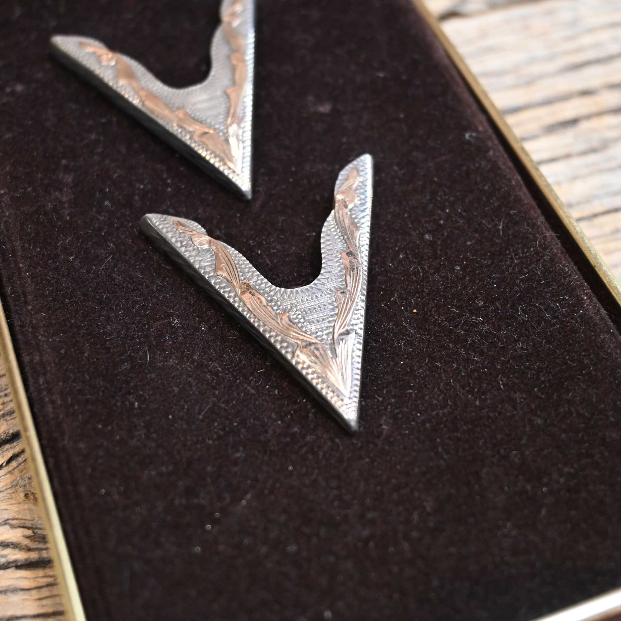 1970's Vogt Sterling Silver & 10K Collar Tips in original box - Image 3