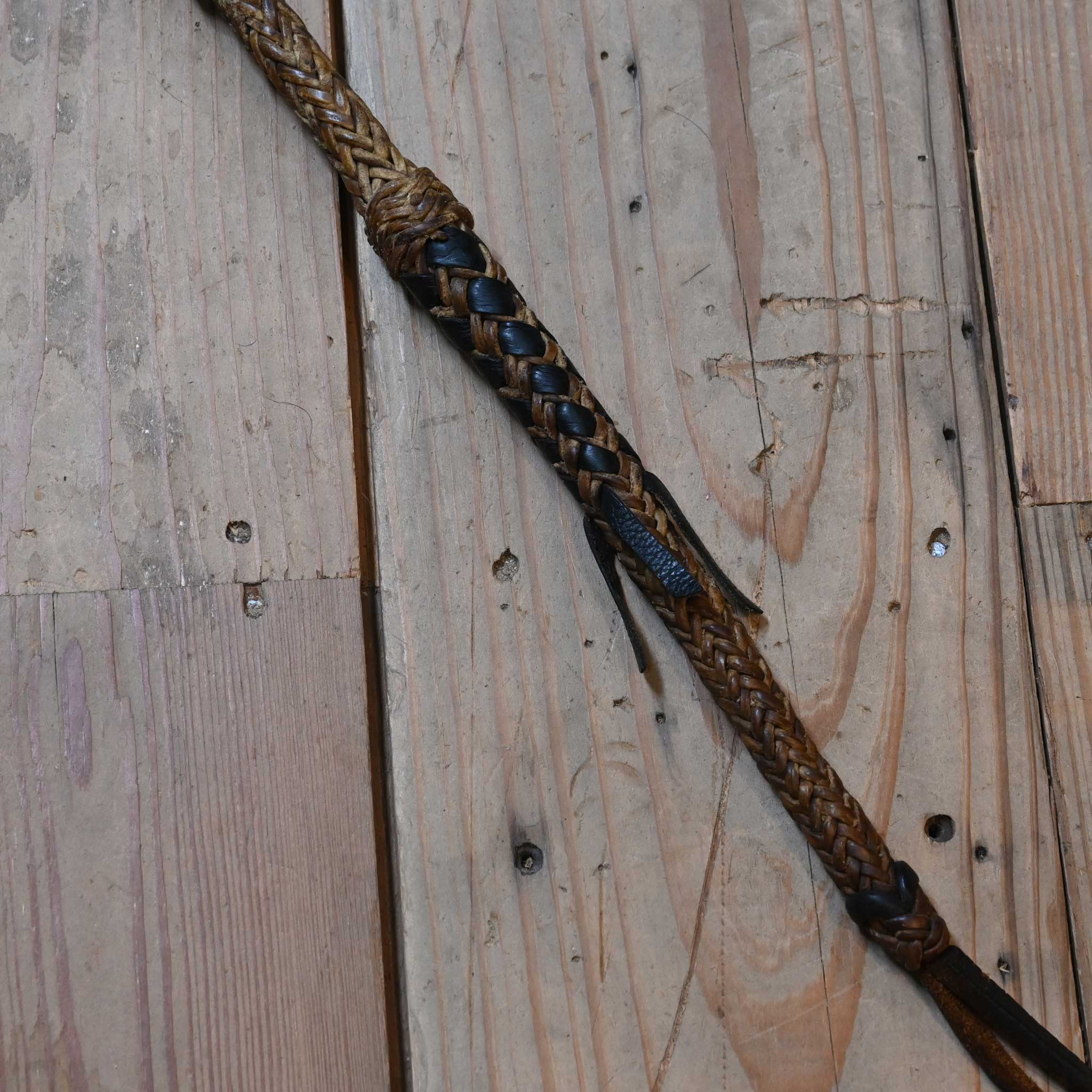 23" Braided Rawhide Quirt - Image 3