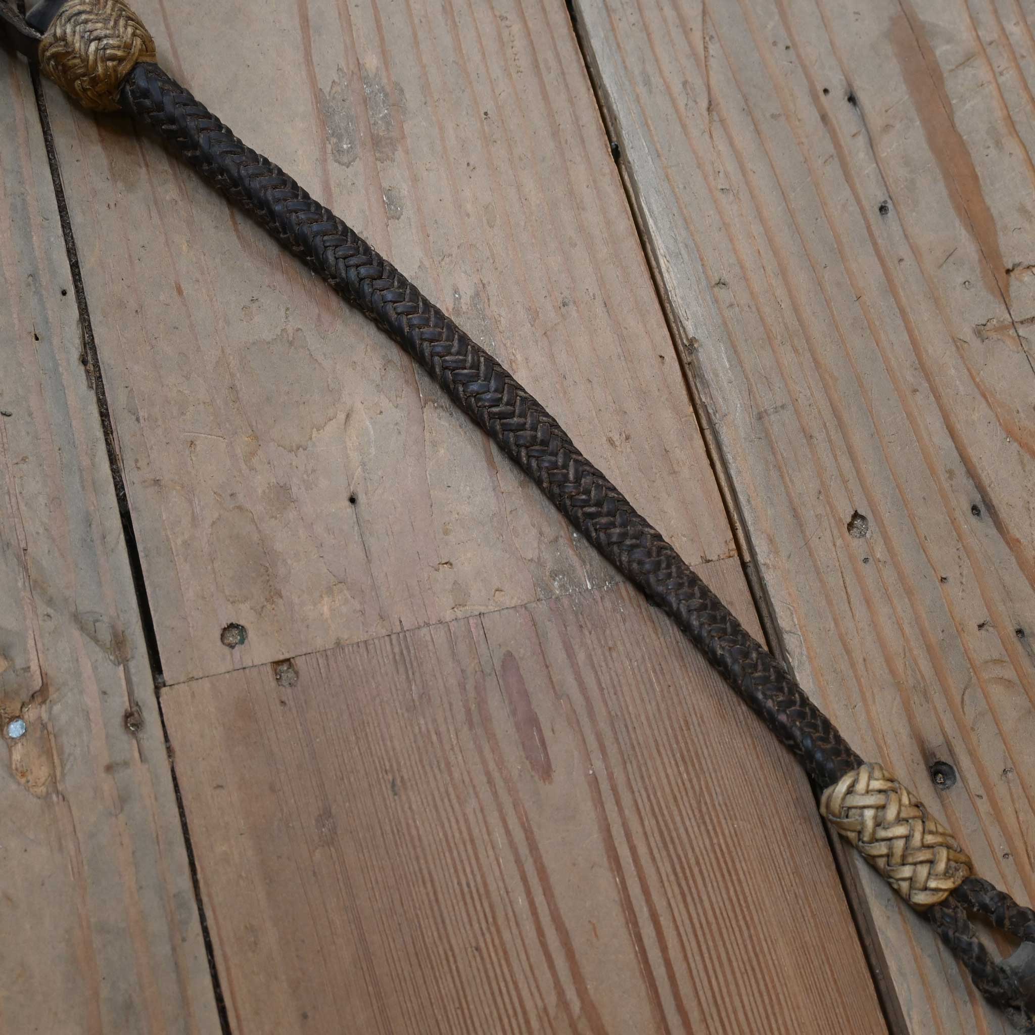 30 1/2" Braided Leather Quirt - Image 3