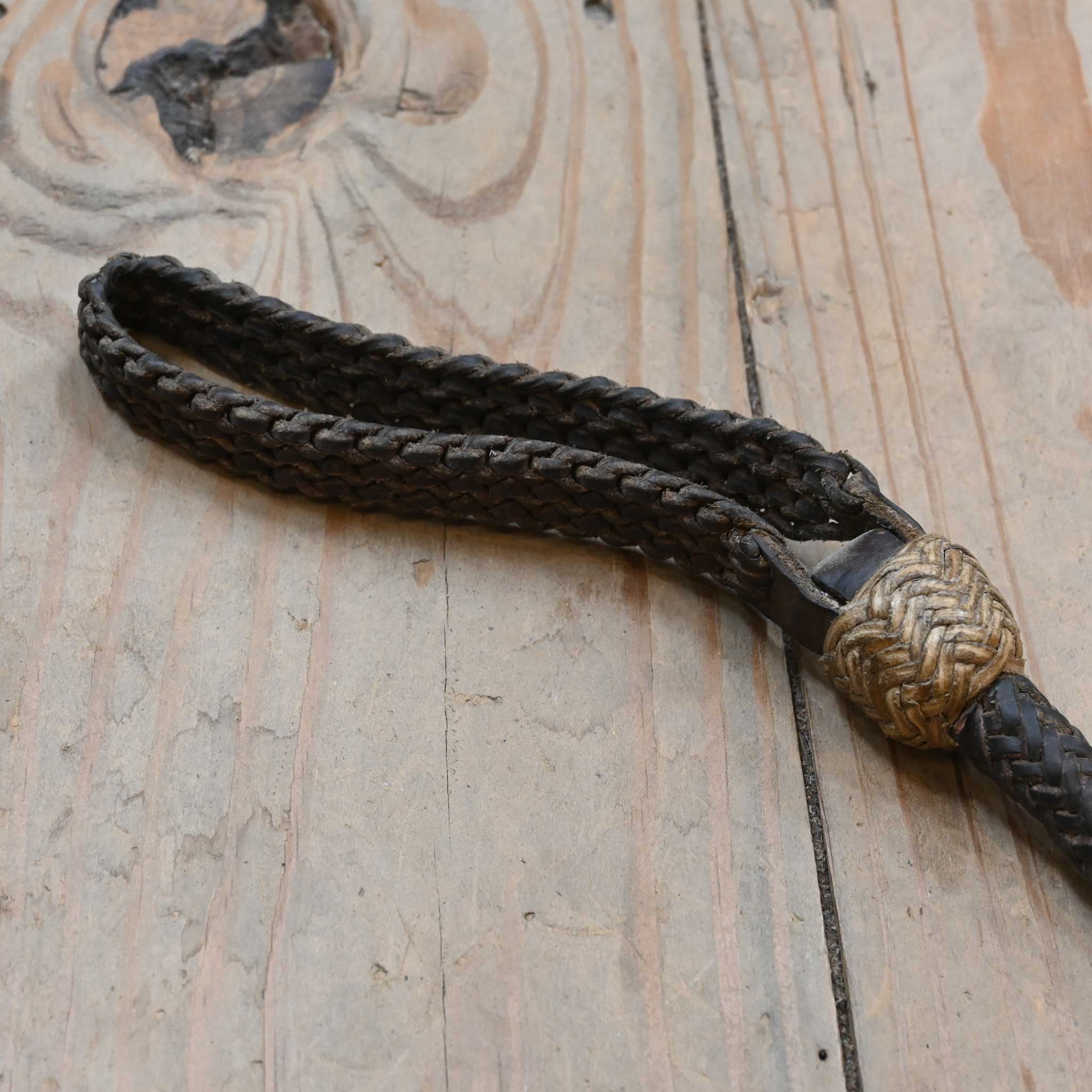 30 1/2" Braided Leather Quirt - Image 4