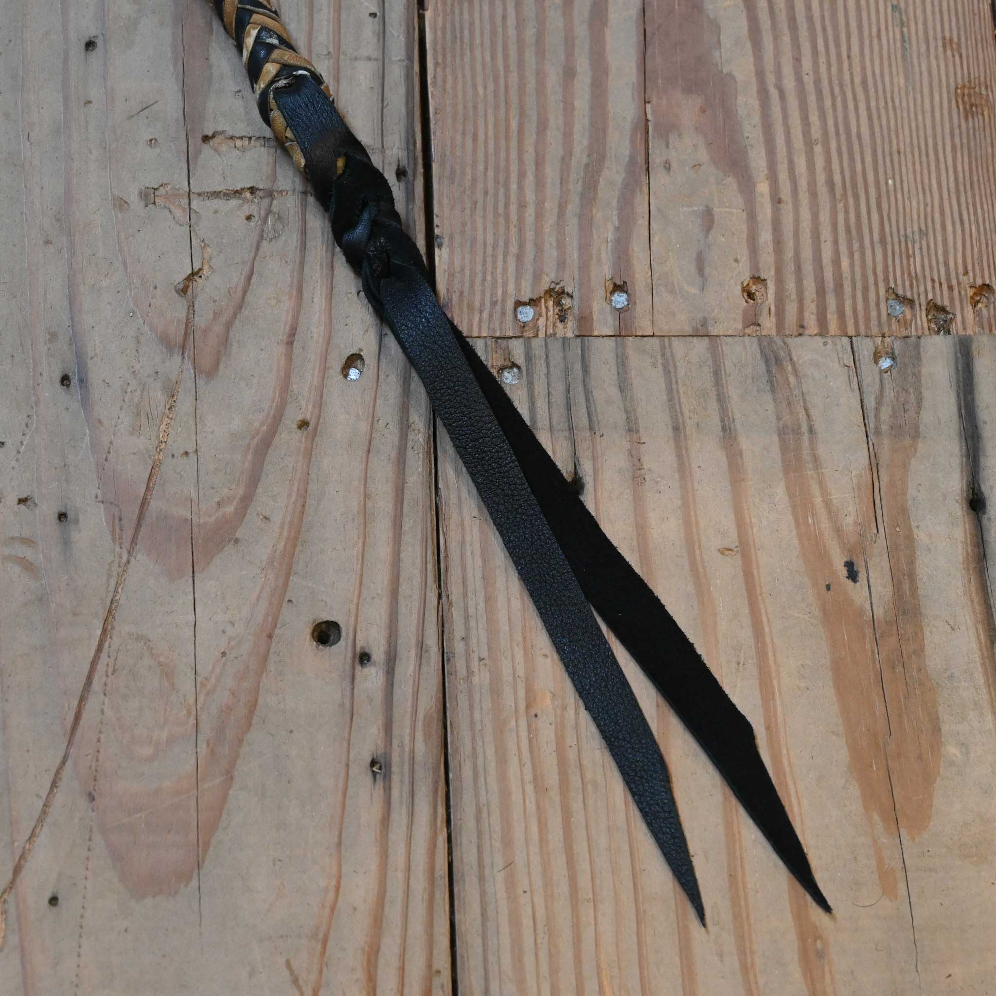31" Vintage Quirt - Image 2