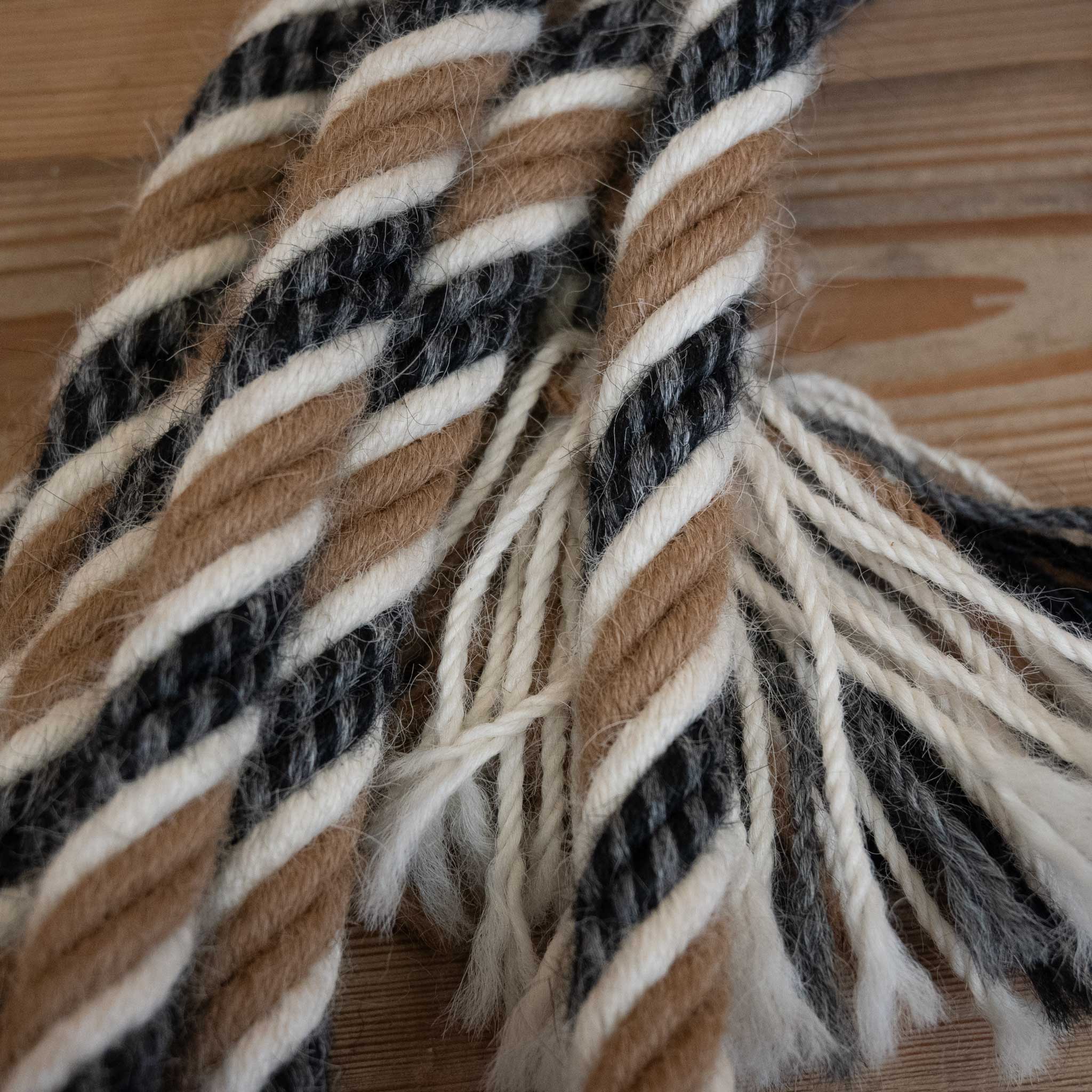 3T Weavers 22' Horse Hair Mecate Reins - Image 2