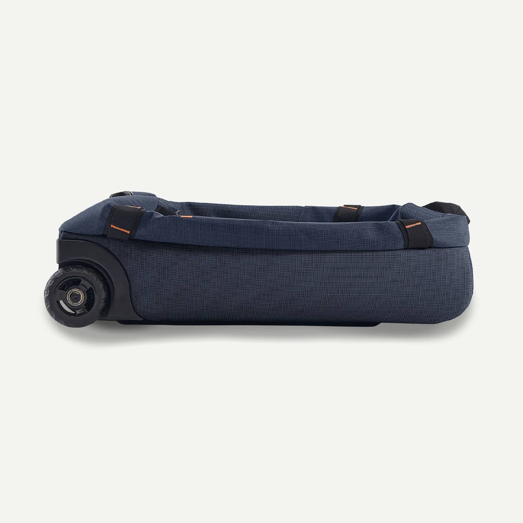 Patagonia 40L Black Hole Wheeled Duffle Bag - Smolder Blue w/Amanita Red - Image 6
