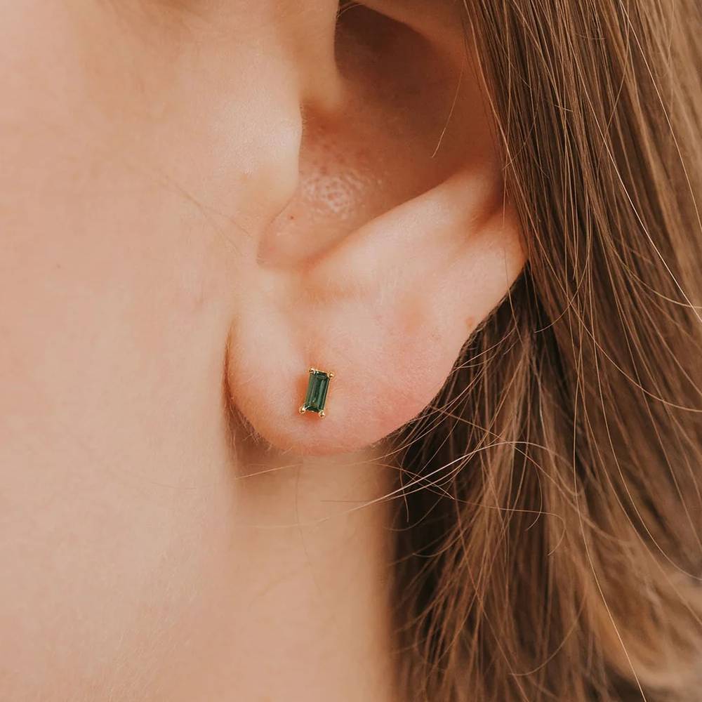 Baguette Emerald Earring - Image 3