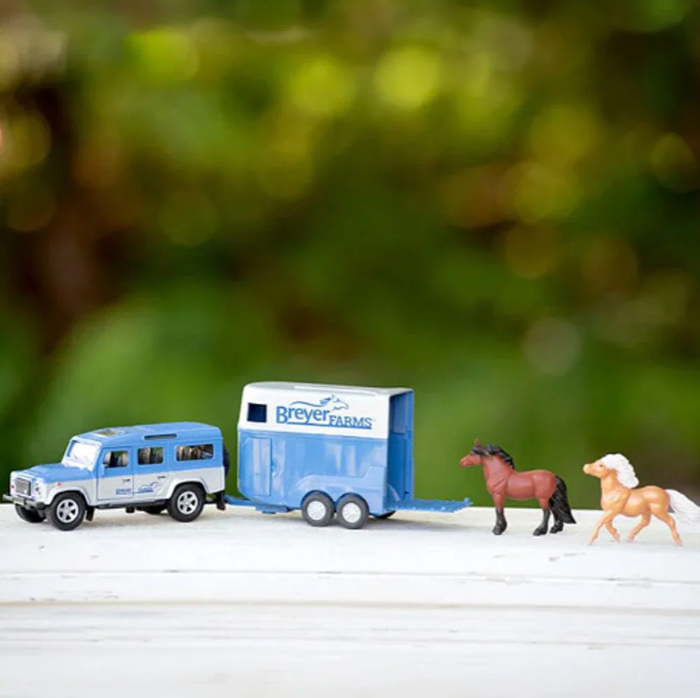 Breyer Farms Land Rover and Tag-A-Long Trailer - Image 2