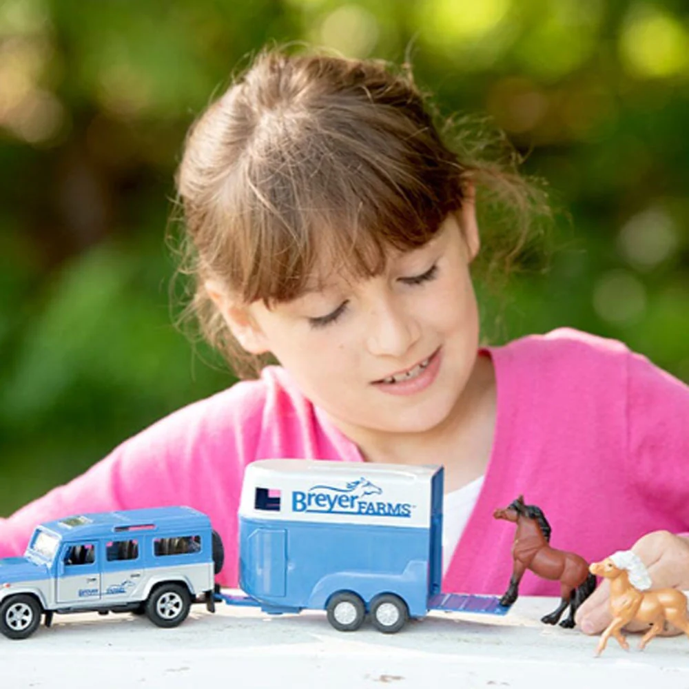 Breyer Farms Land Rover and Tag-A-Long Trailer - Image 3