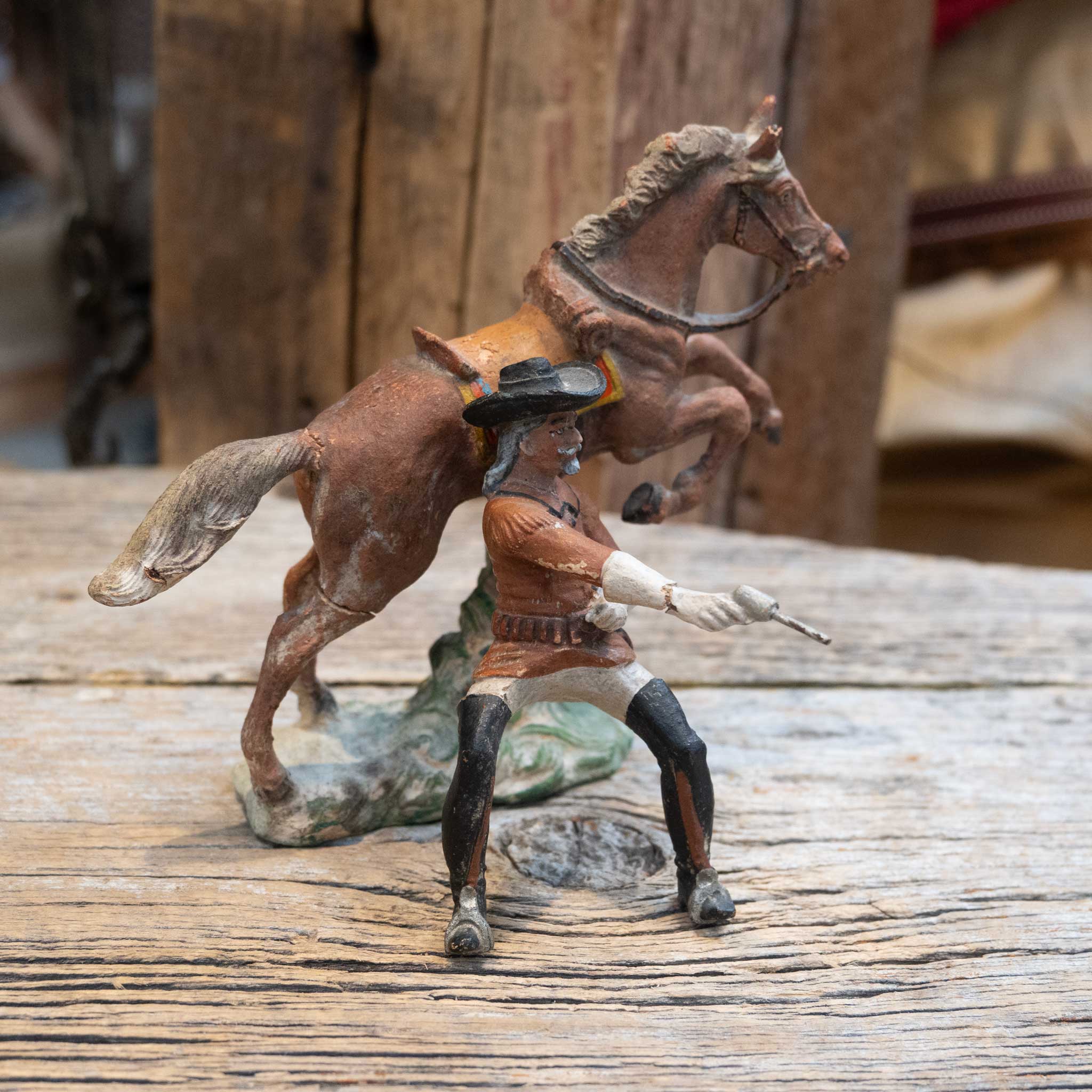 Vintage 1920's Buffalo Bill on Horseback Figure - Image 3