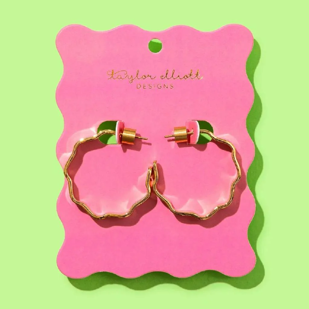 Cassie Medium Wavy Gold Hoop Earrings