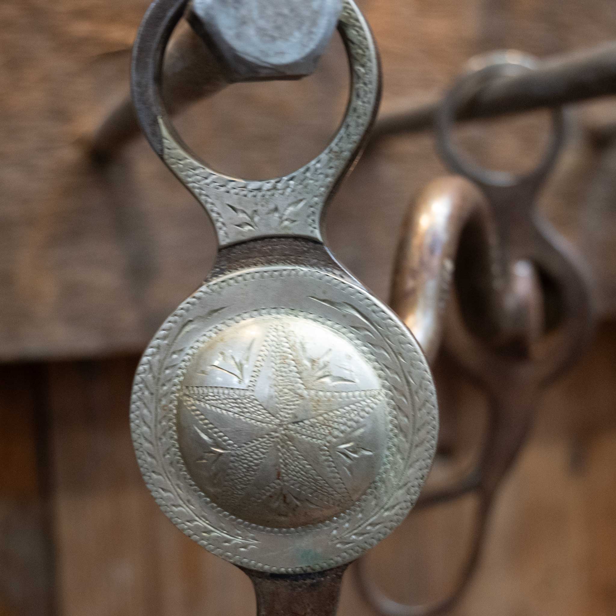 CATES #3283 Silver Mounted Solid Port - Image 3