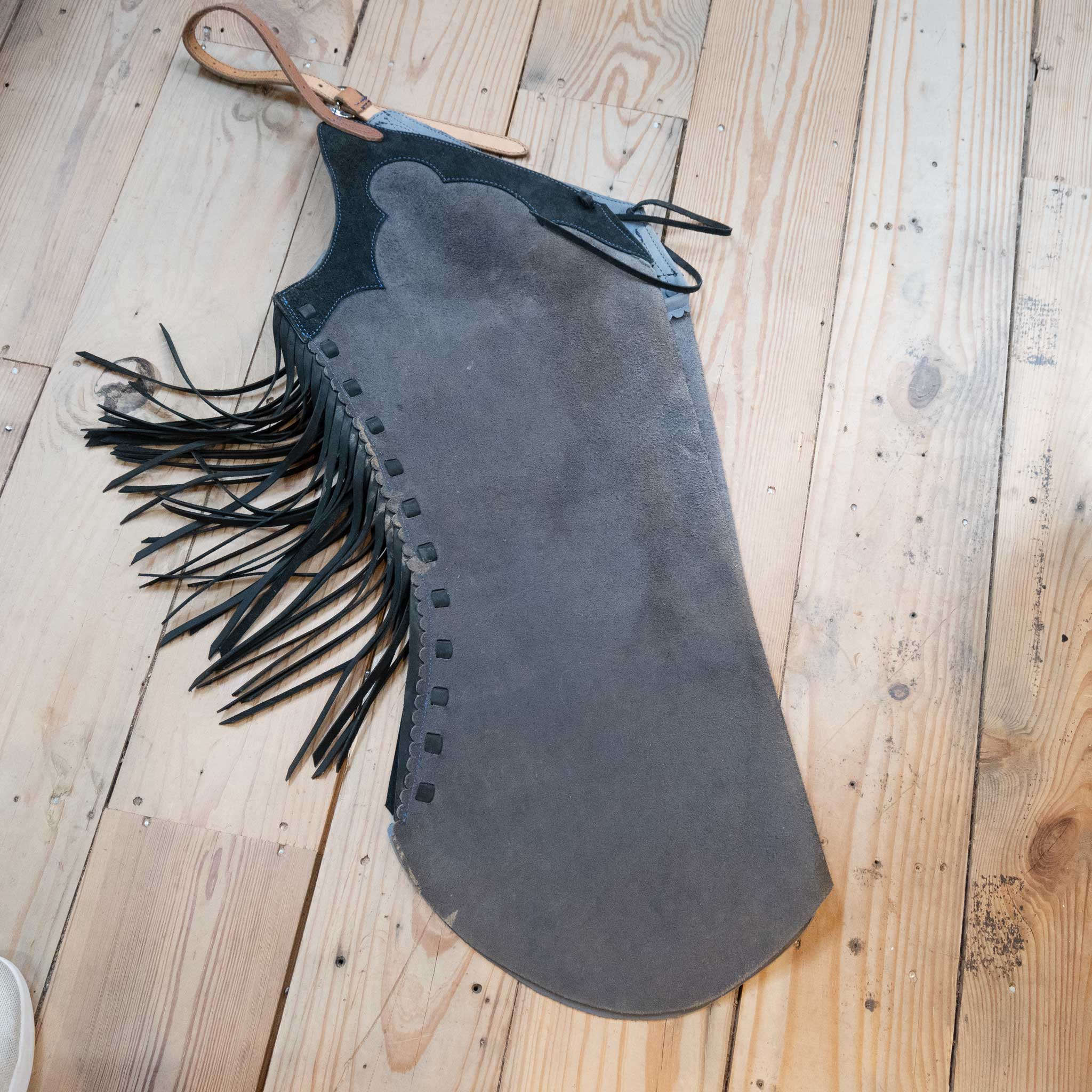 Used Lightly Stepthrough Chaps - Image 2
